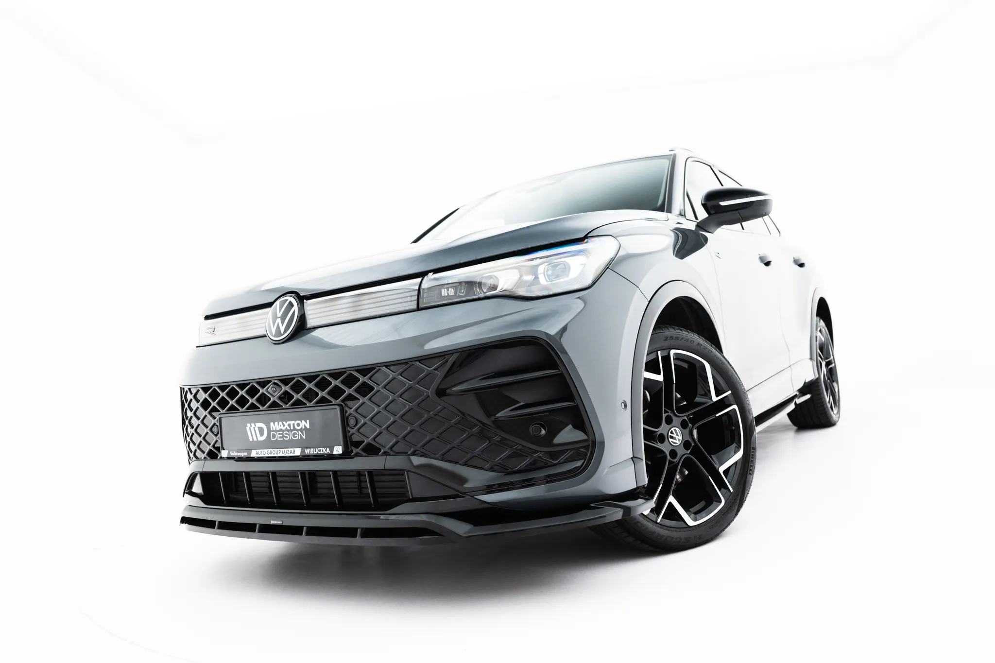 Frontspoiler V.2 VW Tiguan III 2024 -> | Glossy Black Edition – bilde 3
