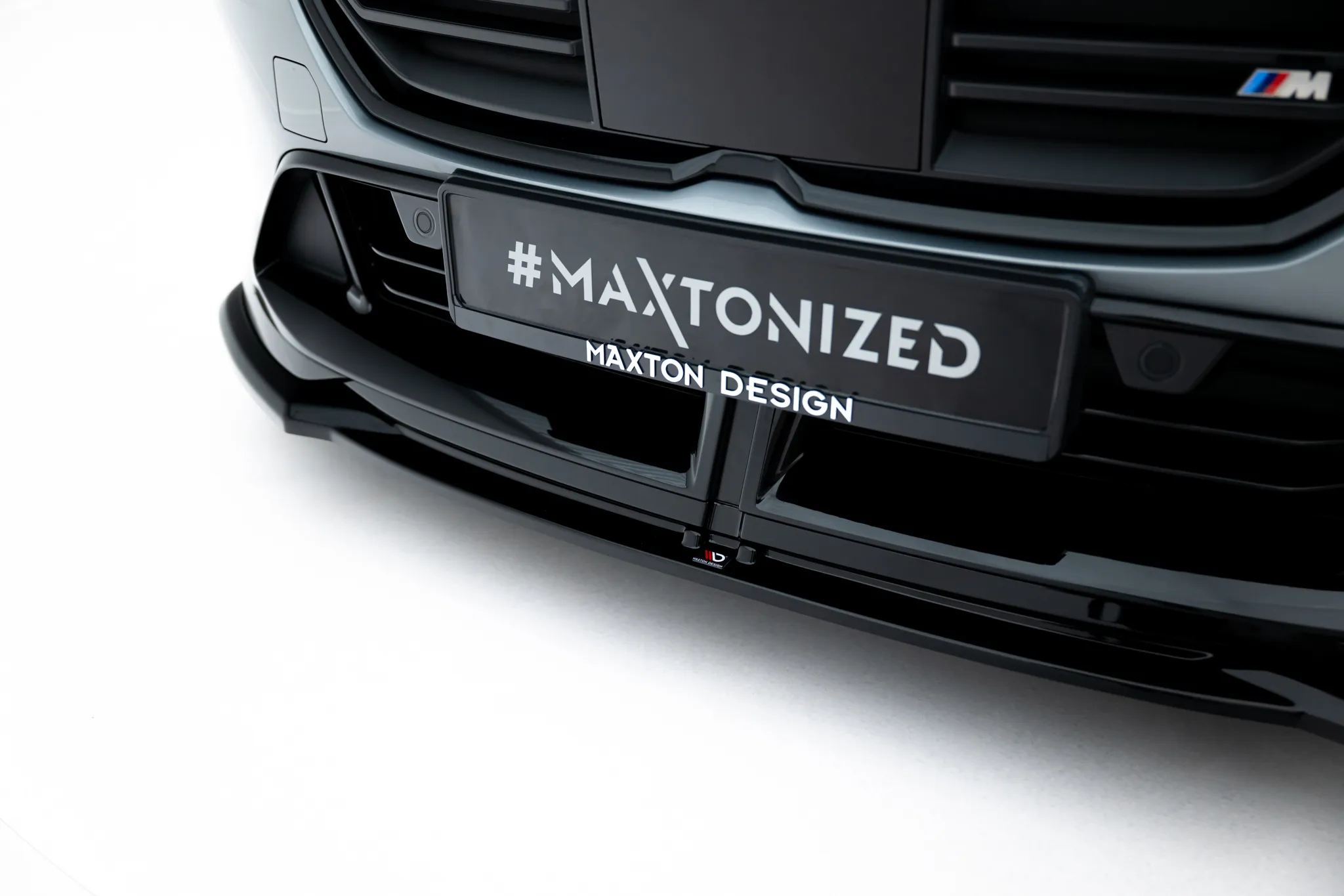 Frontspoiler V.3 BMW M135i M Performance (F70) 2024 -> | Glossy Black Edition – bilde 3