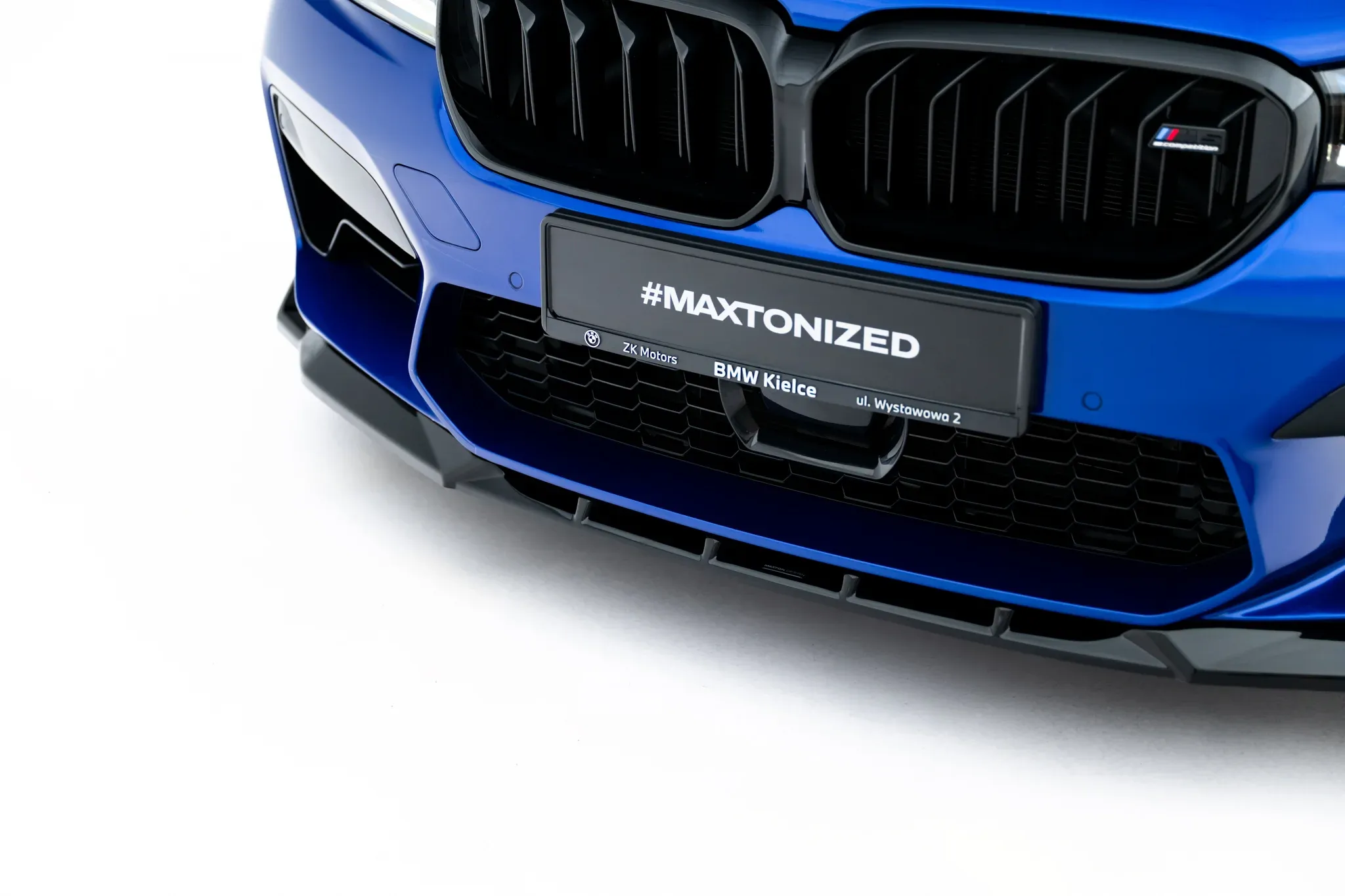 Frontspoiler V.4 BMW M5 (F90) Facelift 2020-> | Glossy Black Edition – bilde 5