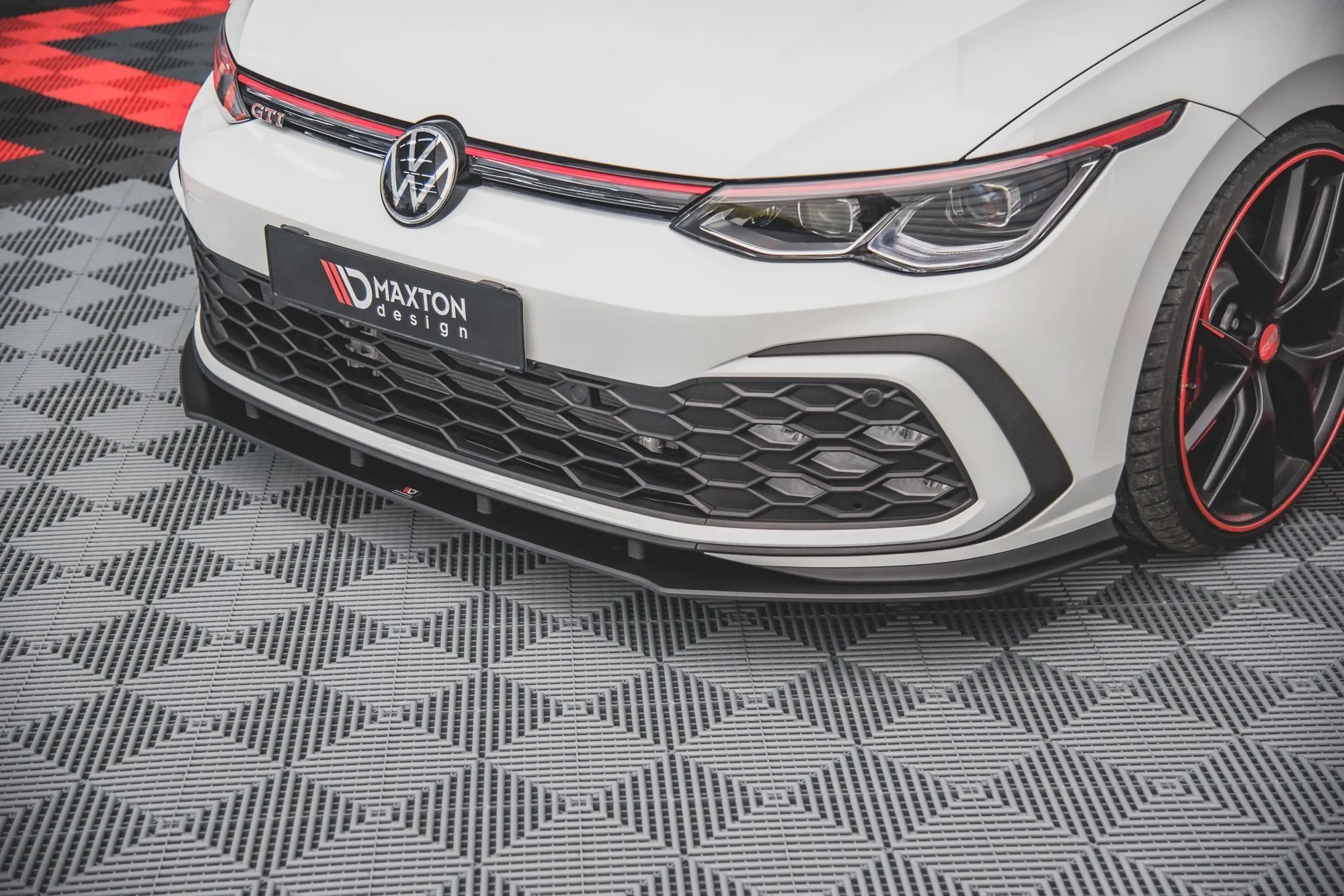 Frontspoiler Volkswagen Golf (GTI/GTD/R-Line/GTE) VIII Facelift 2020 - 2024 | Street Pro Black Edition – bilde 2
