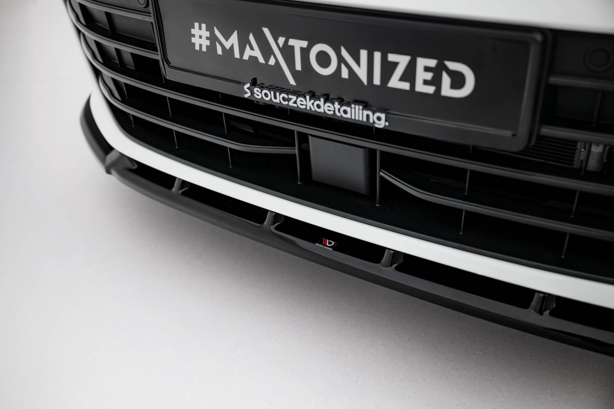 Frontspoiler Volkswagen Passat (B9) 2023 -> | Sport Glossy Black Edition V2 – bilde 3
