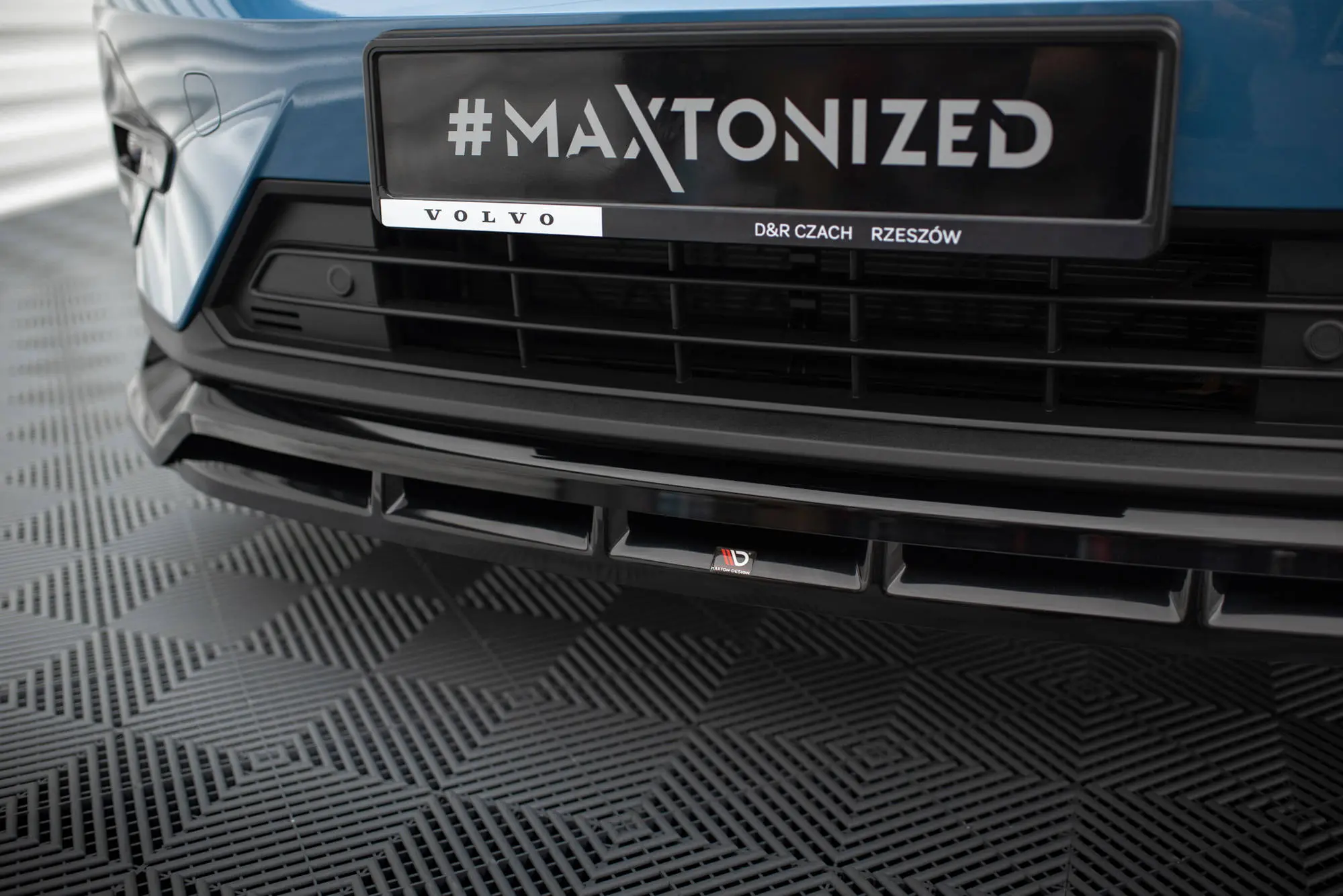 Frontspoiler Volvo EC40/C40 Recharge 2021 ->  | Glossy Black Edition
