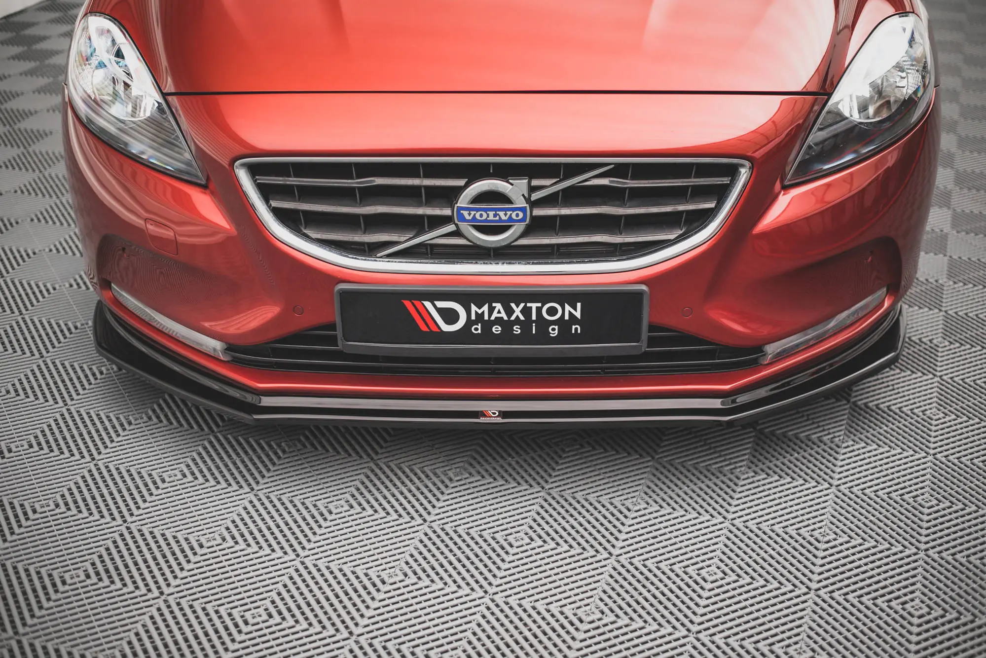 Frontspoiler  Volvo V40 2012-2019 │Glossy Black Edition