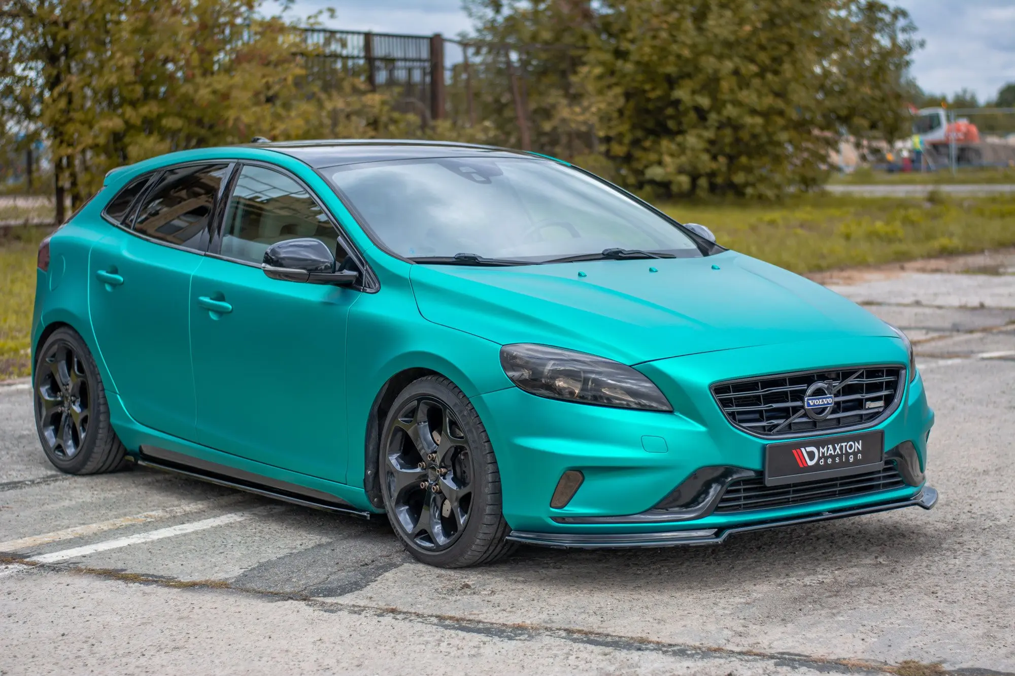Frontspoiler Volvo V40 R-Design 2012-2019 | Glossy Black Edition – bilde 4