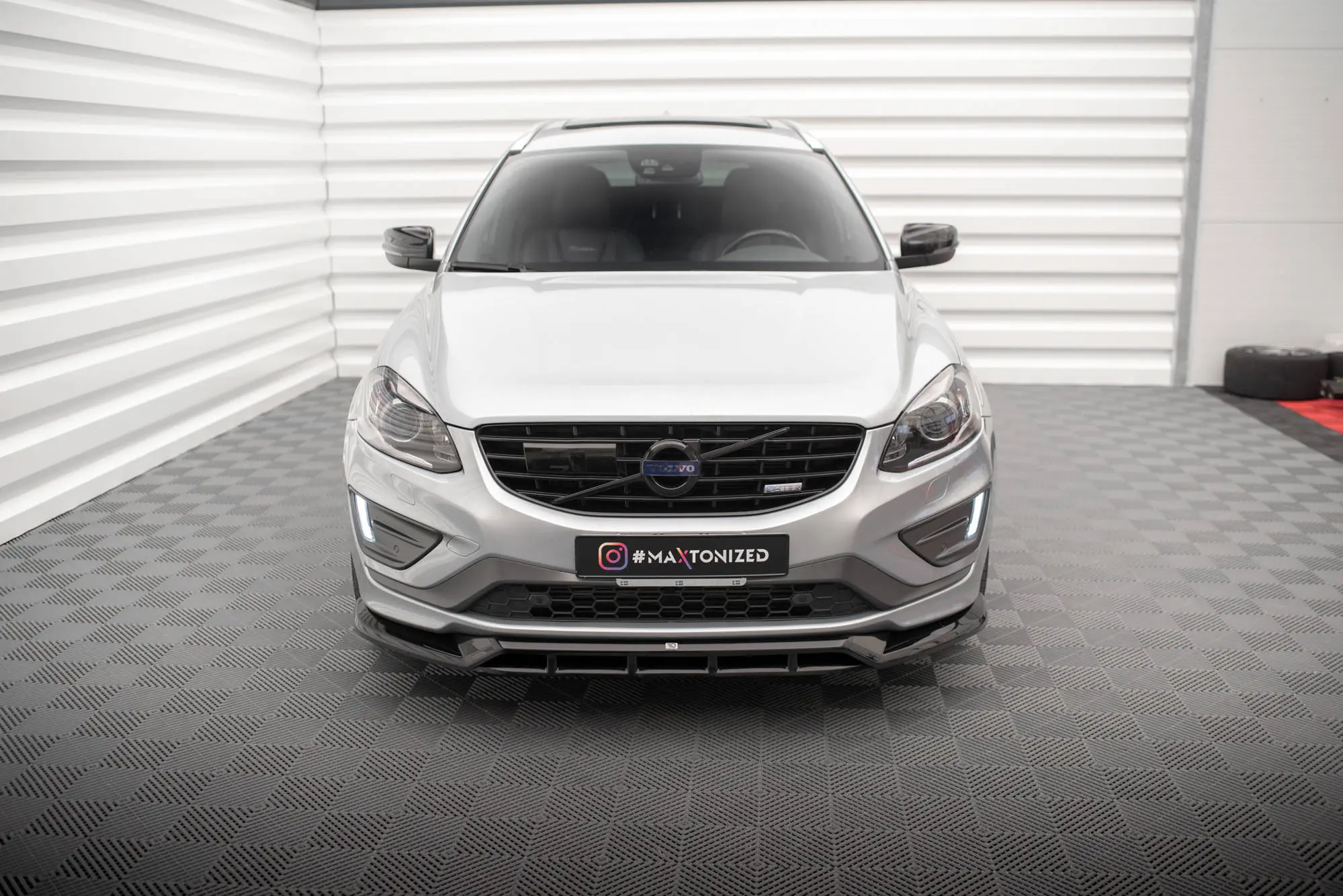 Frontspoiler Volvo XC60 I R-Design Facelift 2013 - 2017 | Glossy Black Edition – bilde 4