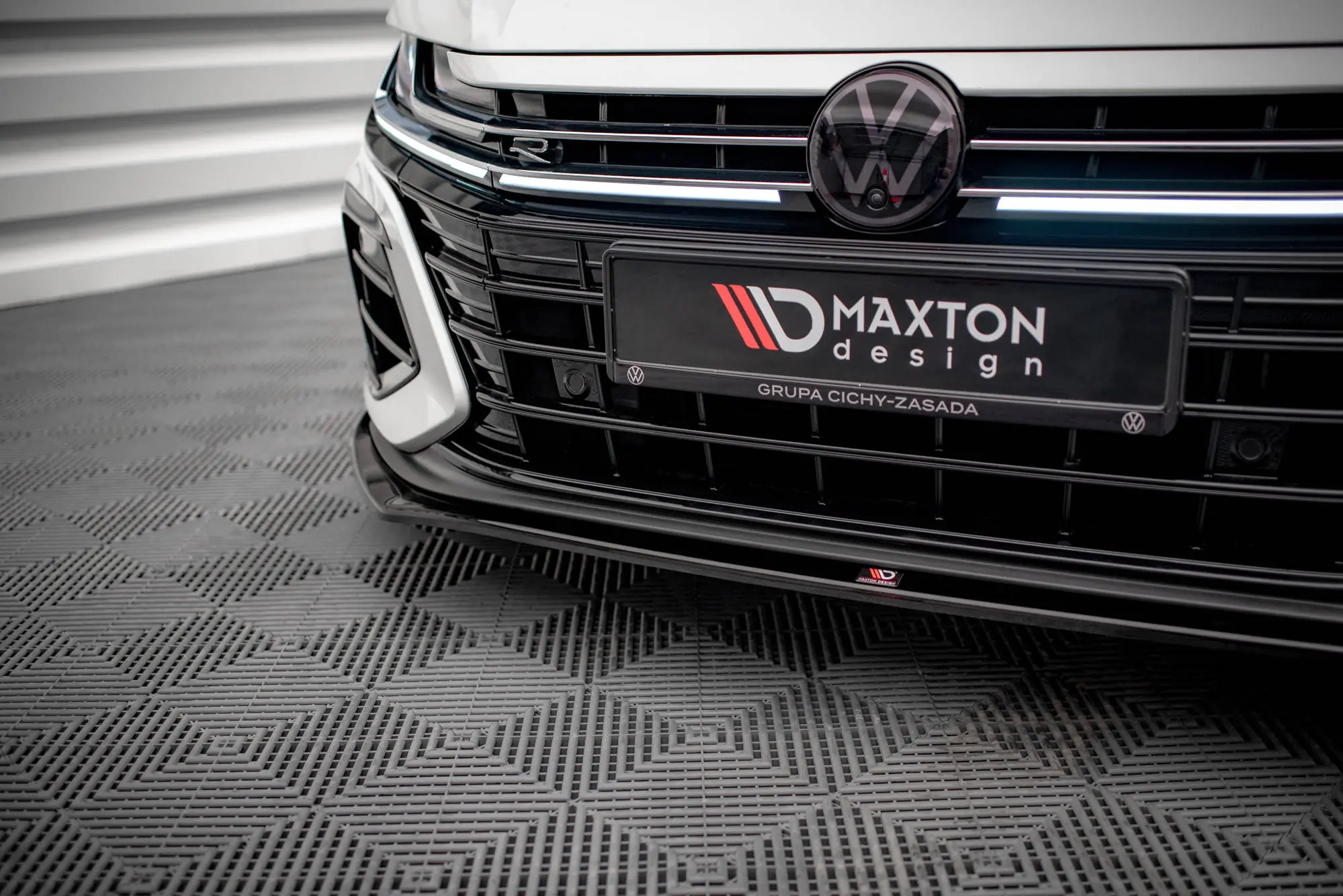 Frontspoiler VW Arteon R Facelift 2020 - 2025 | V.3 Glossy Black Edition