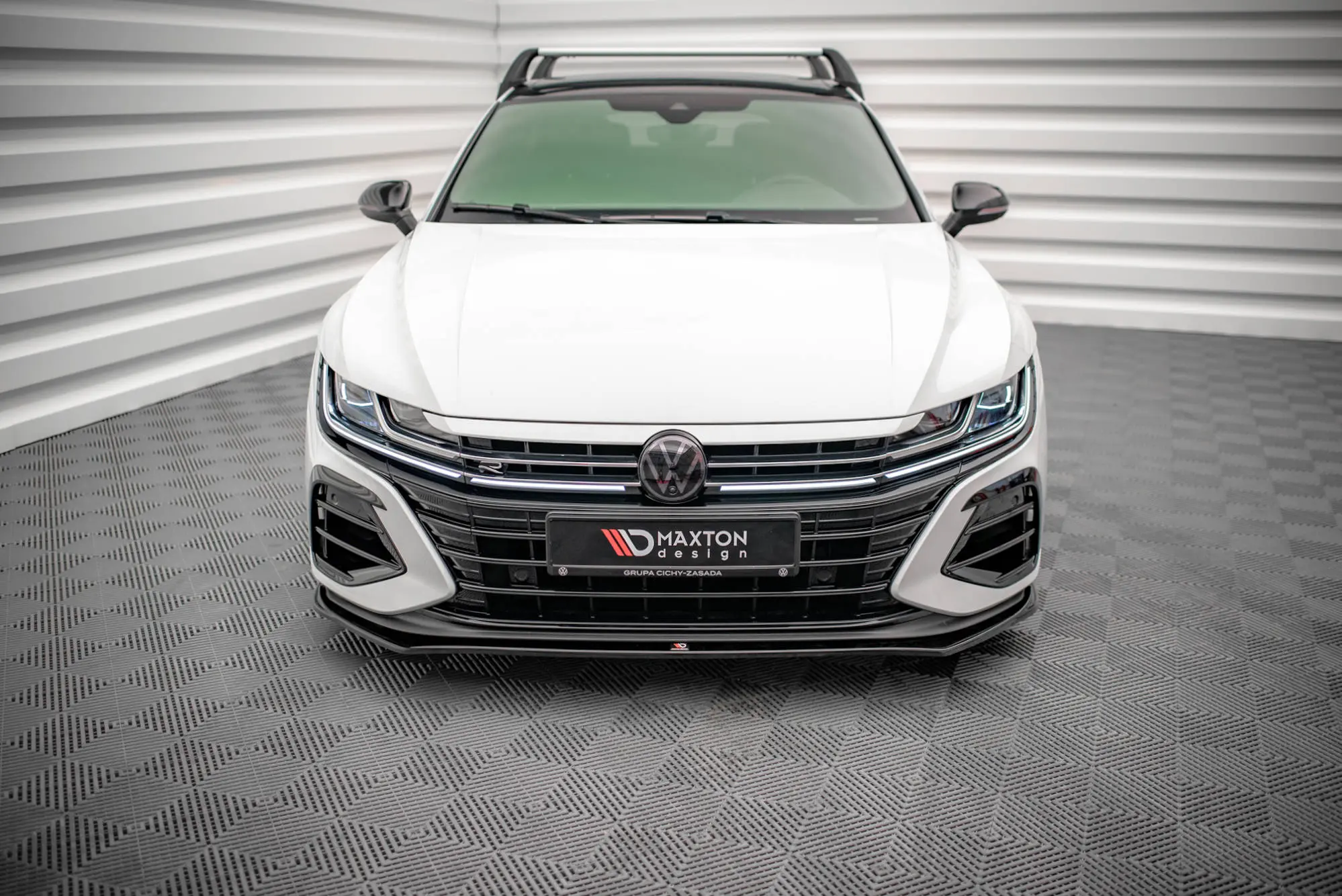 Frontspoiler VW Arteon R Facelift 2020 - 2025 | V.3 Glossy Black Edition – bilde 2