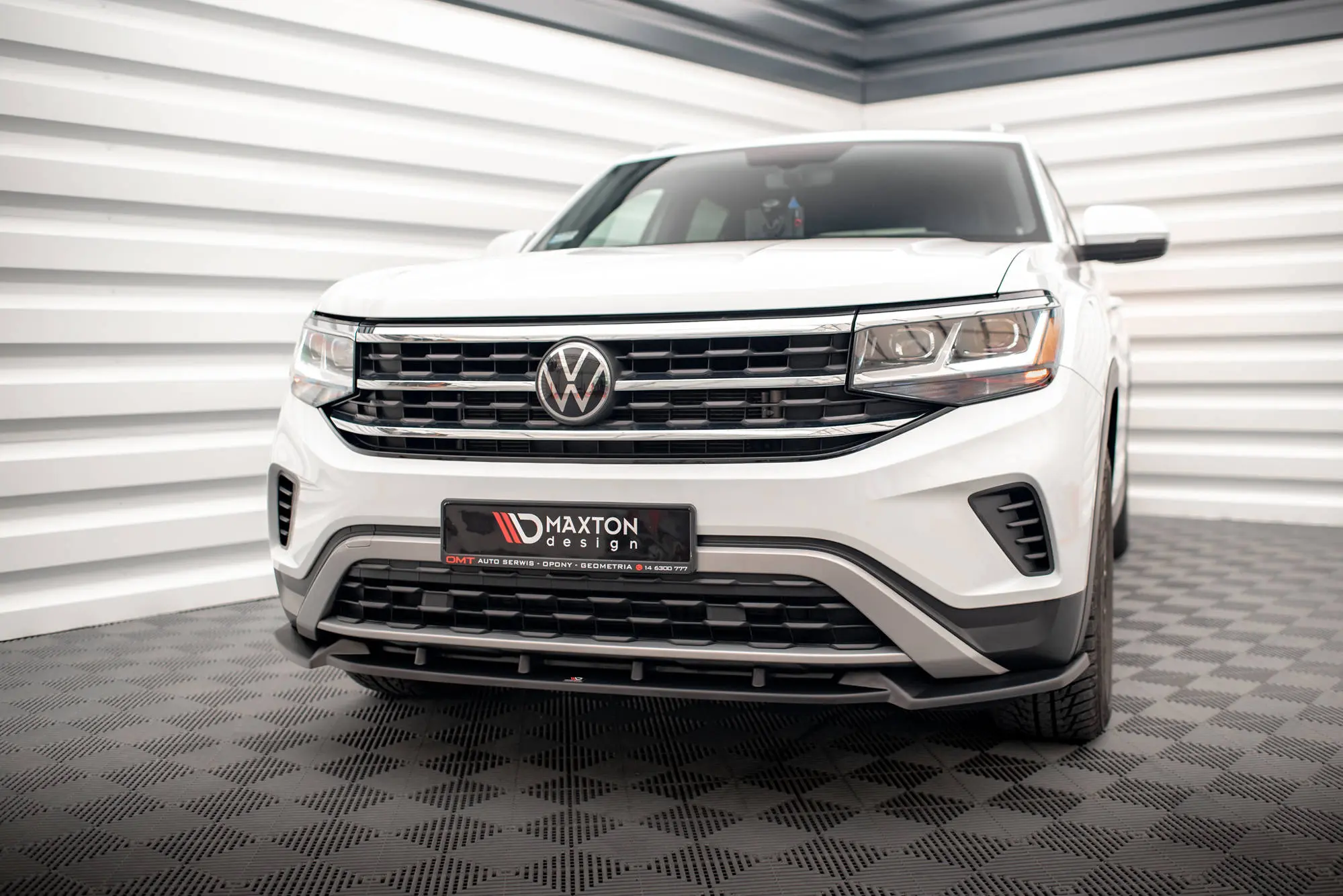 Frontspoiler VW Atlas Cross Sport Facelift 2020-> | V.1 Glossy Black Edition – bilde 4