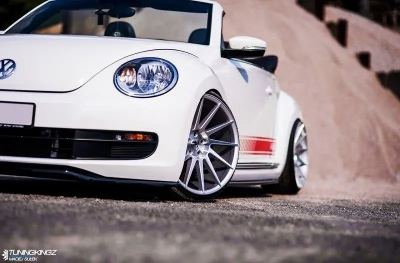Frontspoiler VW Beetle 2011-2015 | V.1 Glossy Black Edition – bilde 3