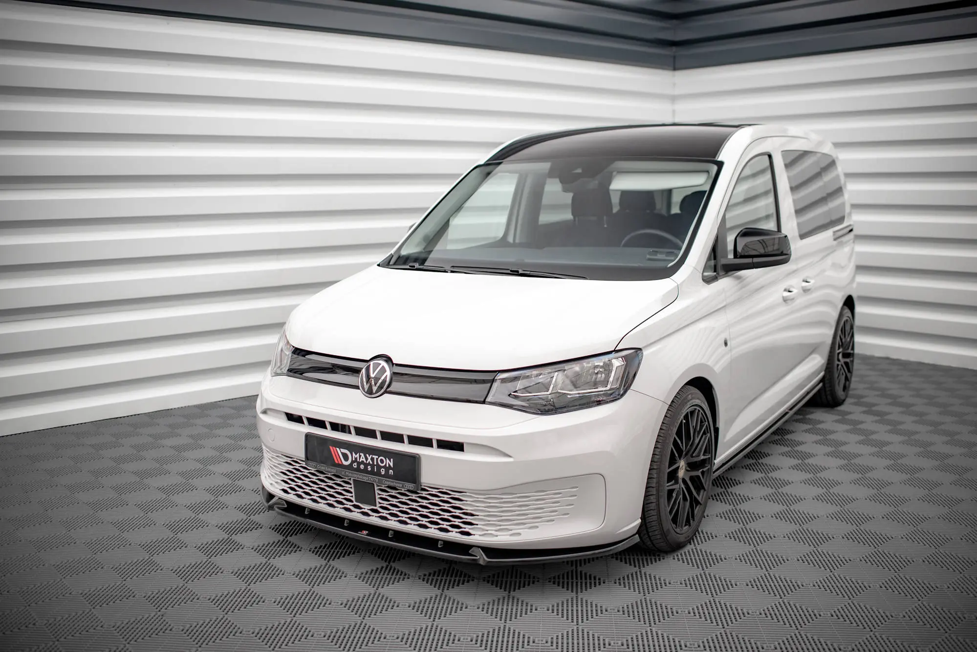 Frontspoiler VW Caddy V 2020-> | V.2 Glossy Black Edition – bilde 4