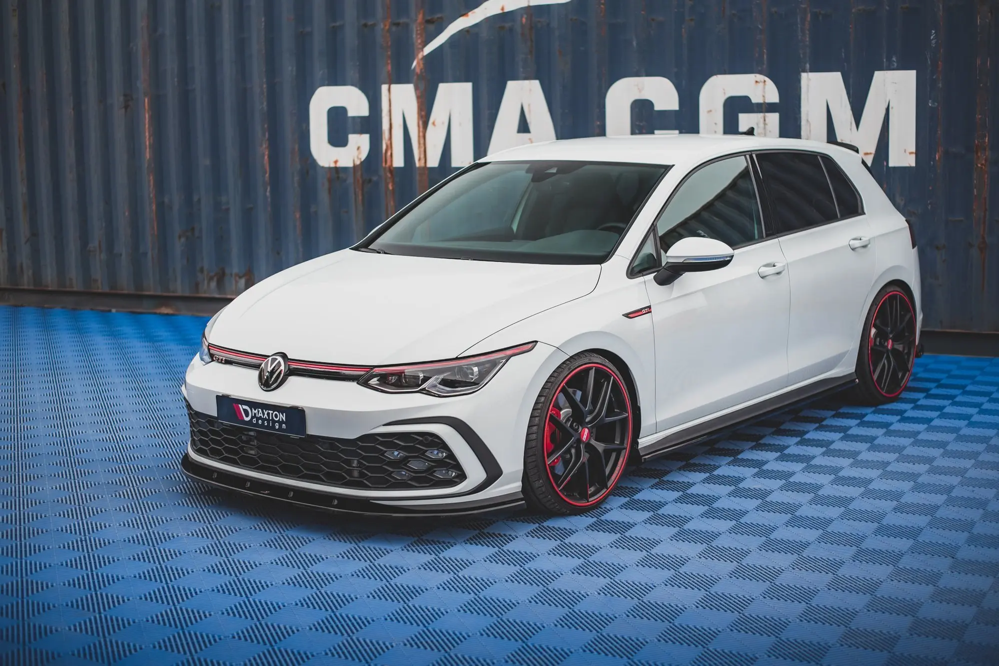 Frontspoiler VW Golf 8 GTI / GTE R-Line 2019 -> | V.1 Glossy Black Edition Image 5