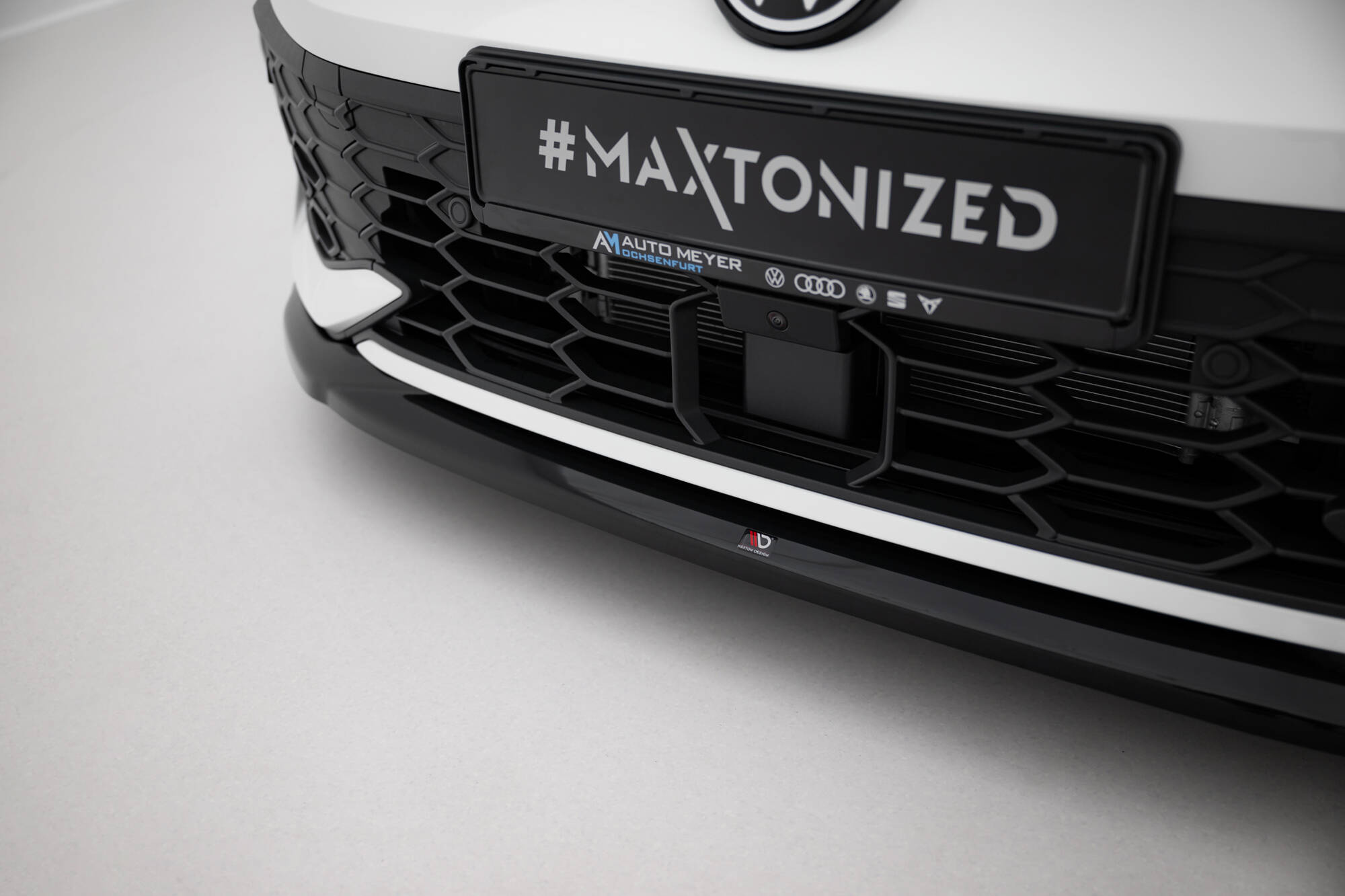 Frontspoiler VW Golf (R-Line/GTE/GTI) VIII Facelift 2024 -> | Sport Glossy Black Edition – bilde 3