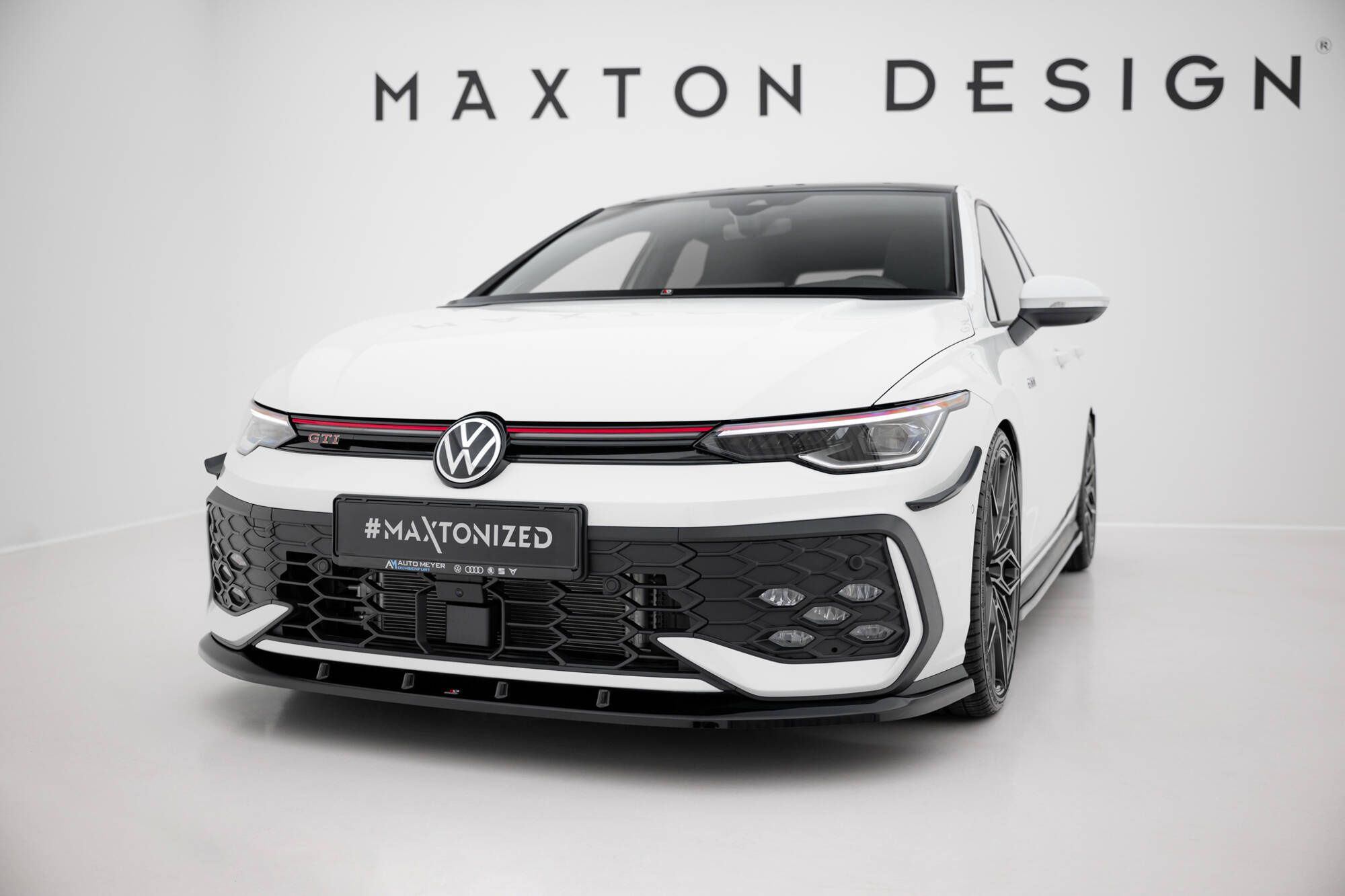 Frontspoiler VW (Golf R-Line/GTE/GTI) VIII Facelift 2024 -> | Sport Glossy Black Edition V5