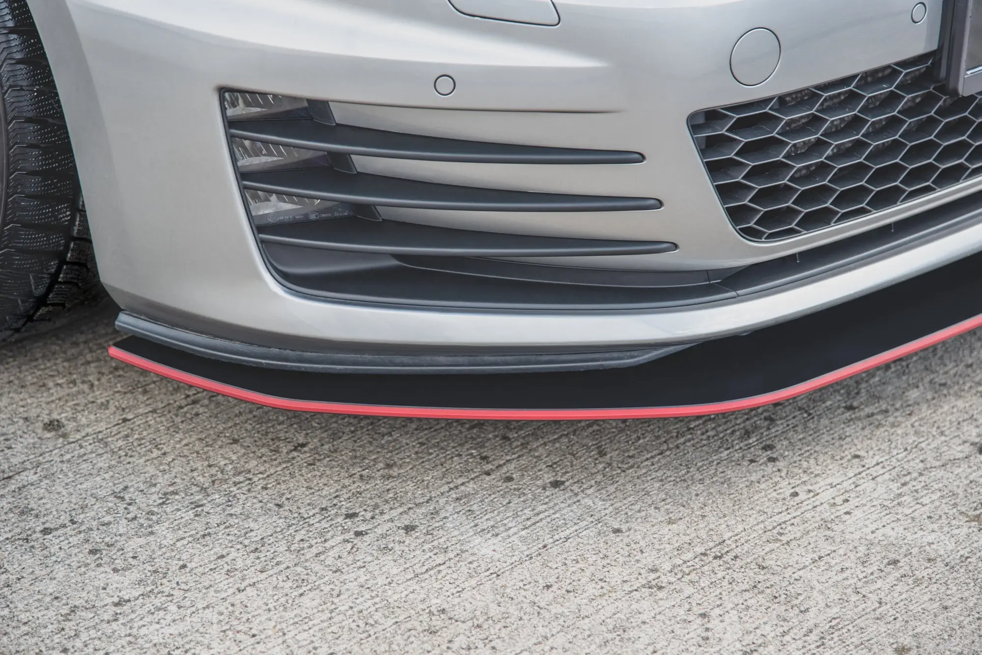 Frontspoiler VW Golf VII GTI 2013-2016 | Racing Durability Black Edition – bilde 14