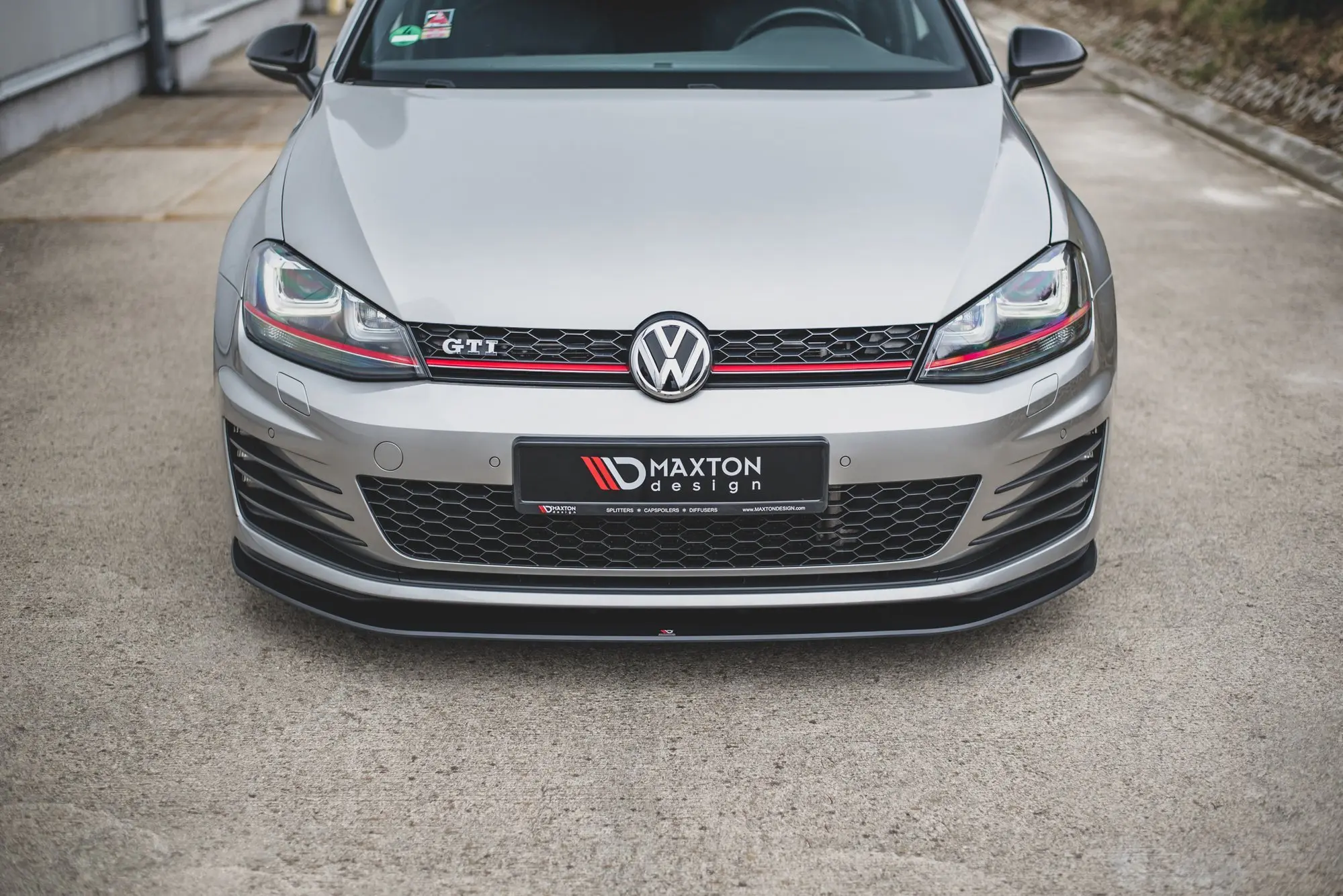 Frontspoiler VW Golf VII GTI 2013-2016 | Racing Durability Black Edition – bilde 4