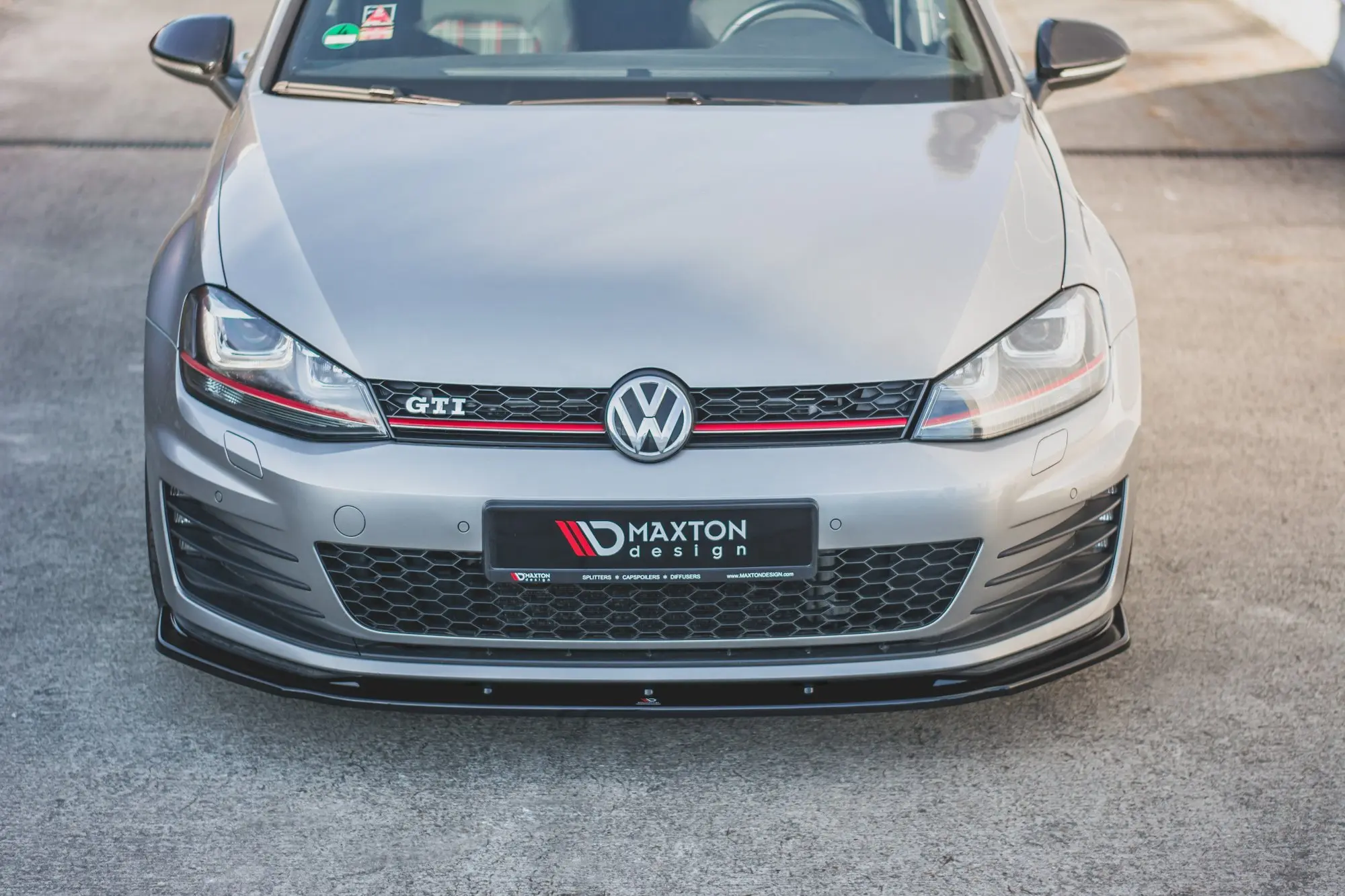 Frontspoiler VW Golf VII GTI 2013-2016 | V.1 Glossy Black Edition – bilde 4