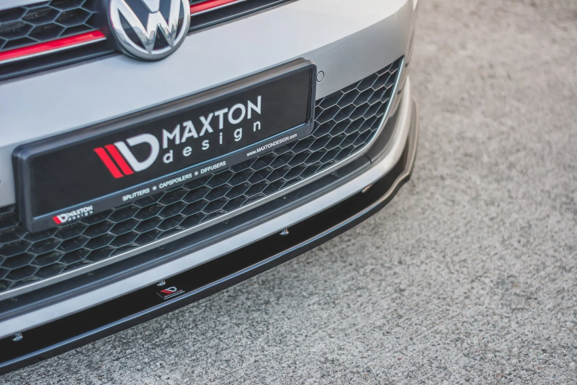Frontspoiler VW Golf VII GTI 2013-2016 | V.1 Glossy Black Edition – bilde 6