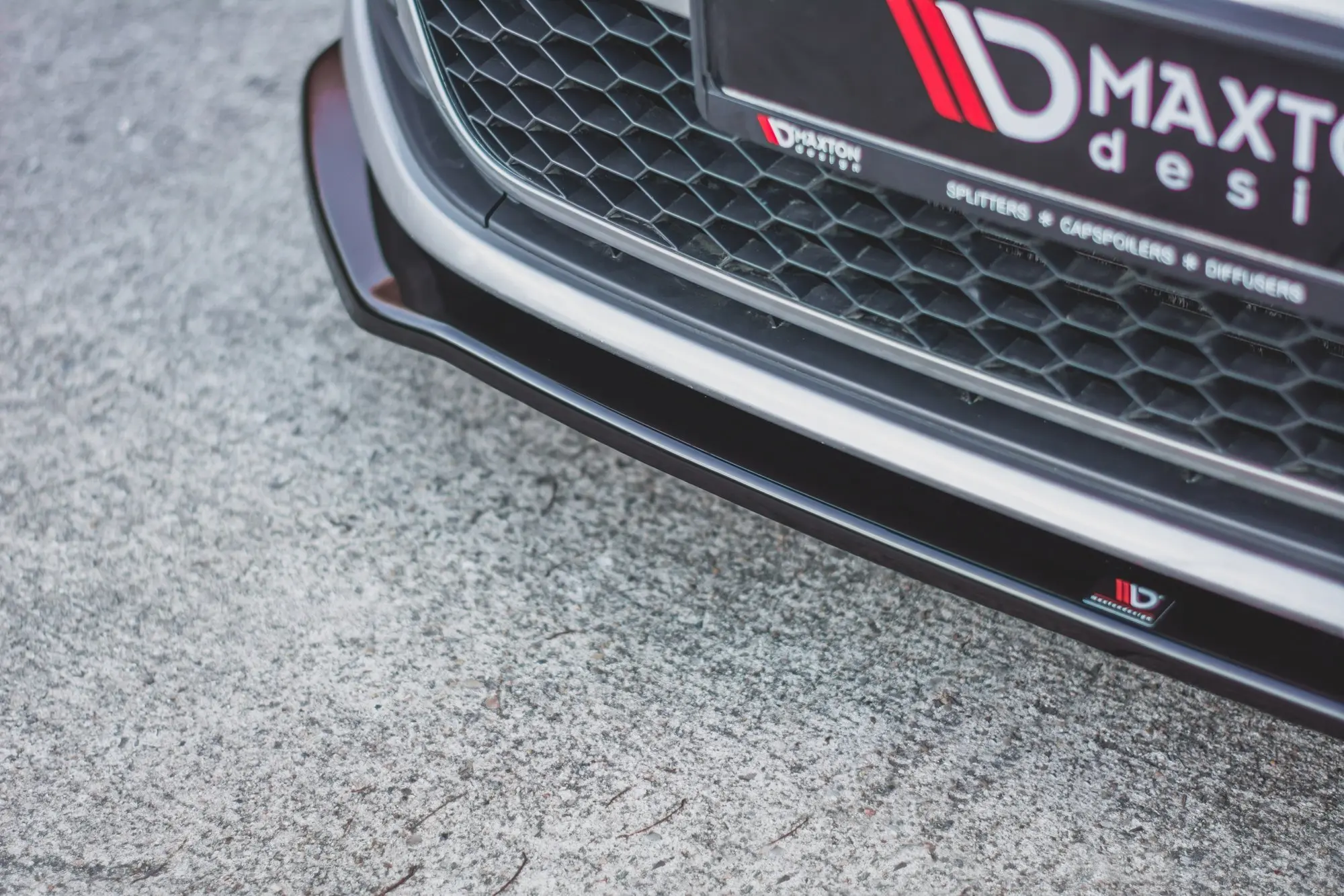 Frontspoiler VW Golf VII GTI 2013-2016 | V.2 Glossy Black Edition – bilde 2