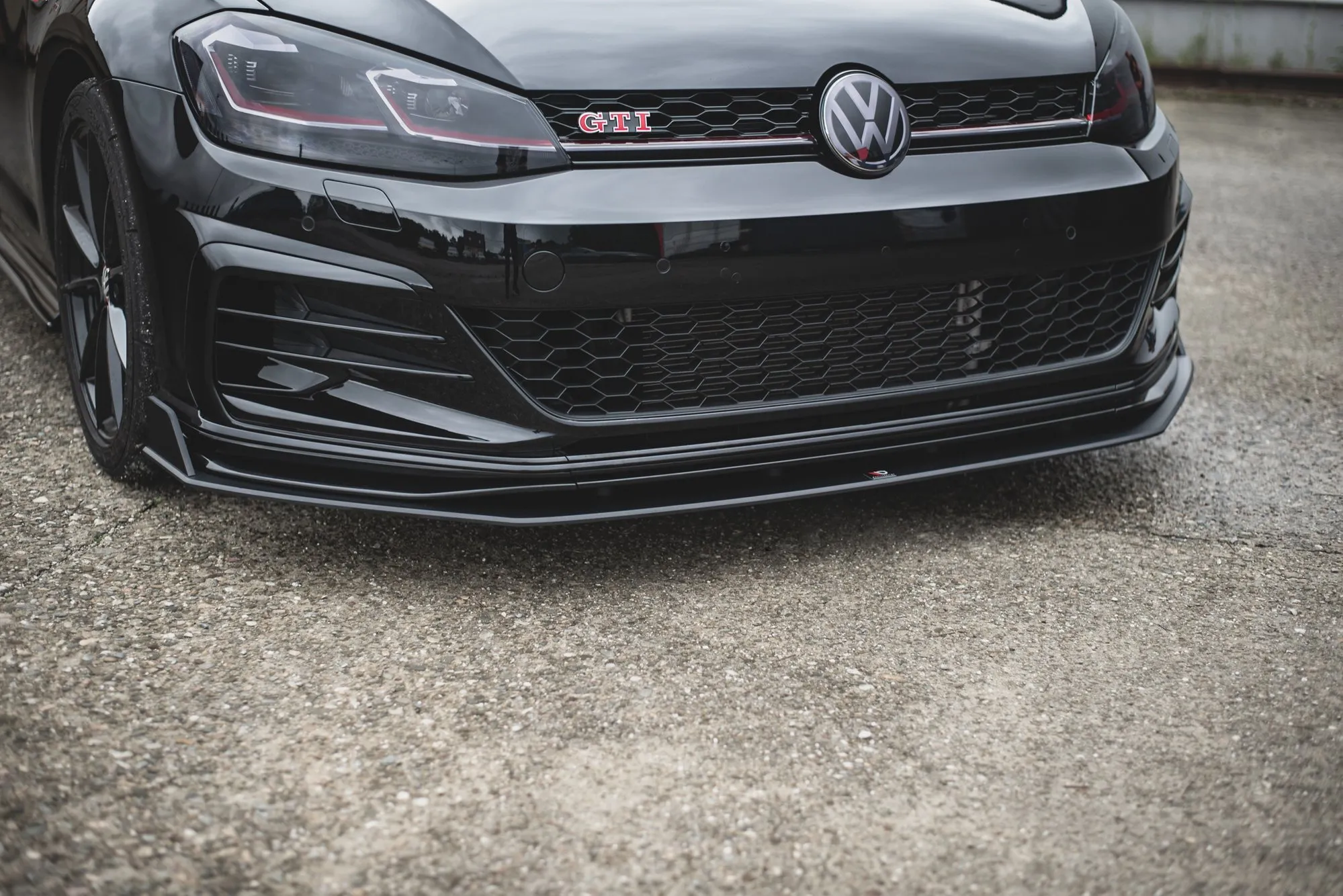 Frontspoiler VW Golf VII GTI Tcr 2019 | Street Pro Black Edition – bilde 3