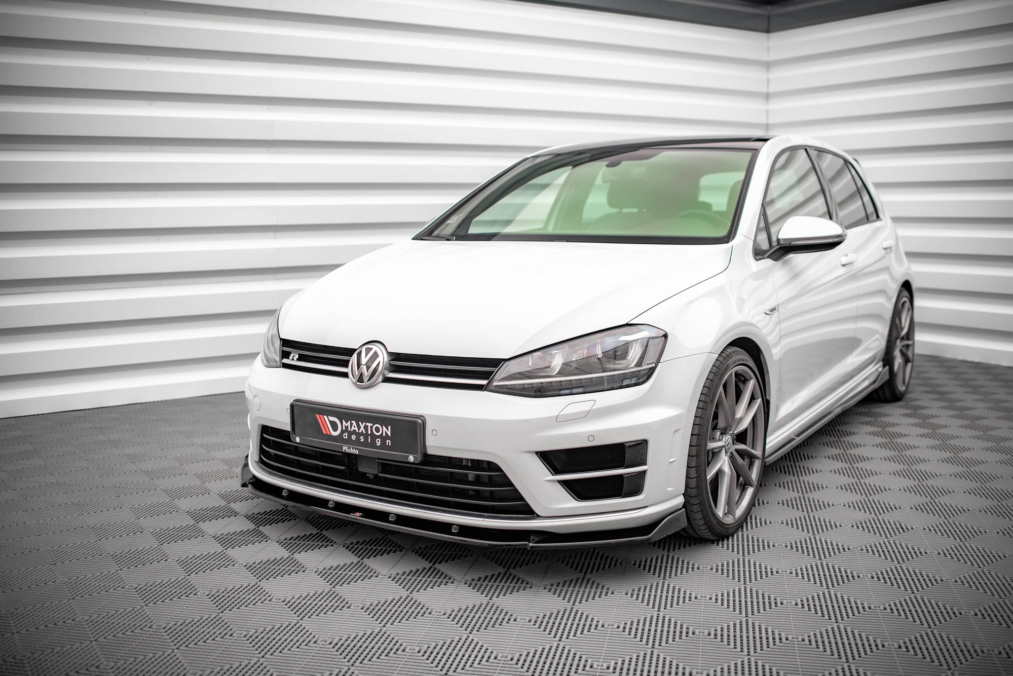 Frontspoiler VW Golf VII R 2013-2016 | V.4 Glossy Black Edition
