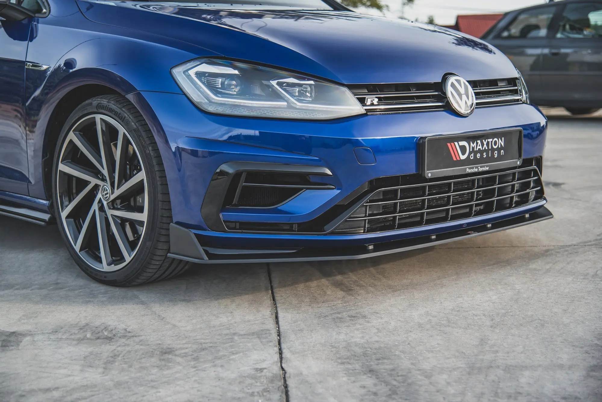 Frontspoiler VW Golf VII R / R-Line Facelift 2017-2020 | V.2 Racing Durability Black Edition Image 1