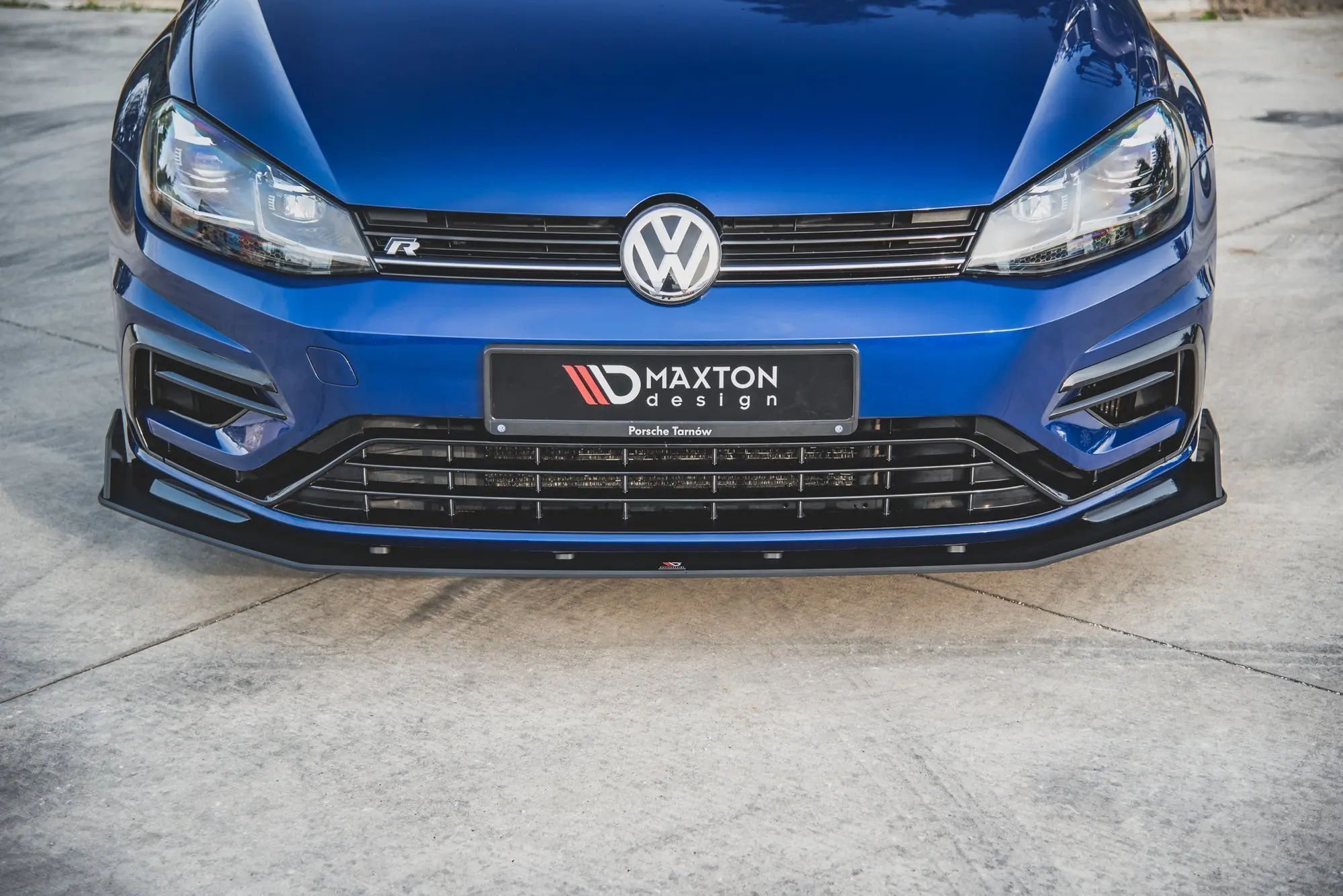Frontspoiler VW Golf VII R / R-Line Facelift 2017-2020 | V.2 Racing Durability Black Edition Image 2