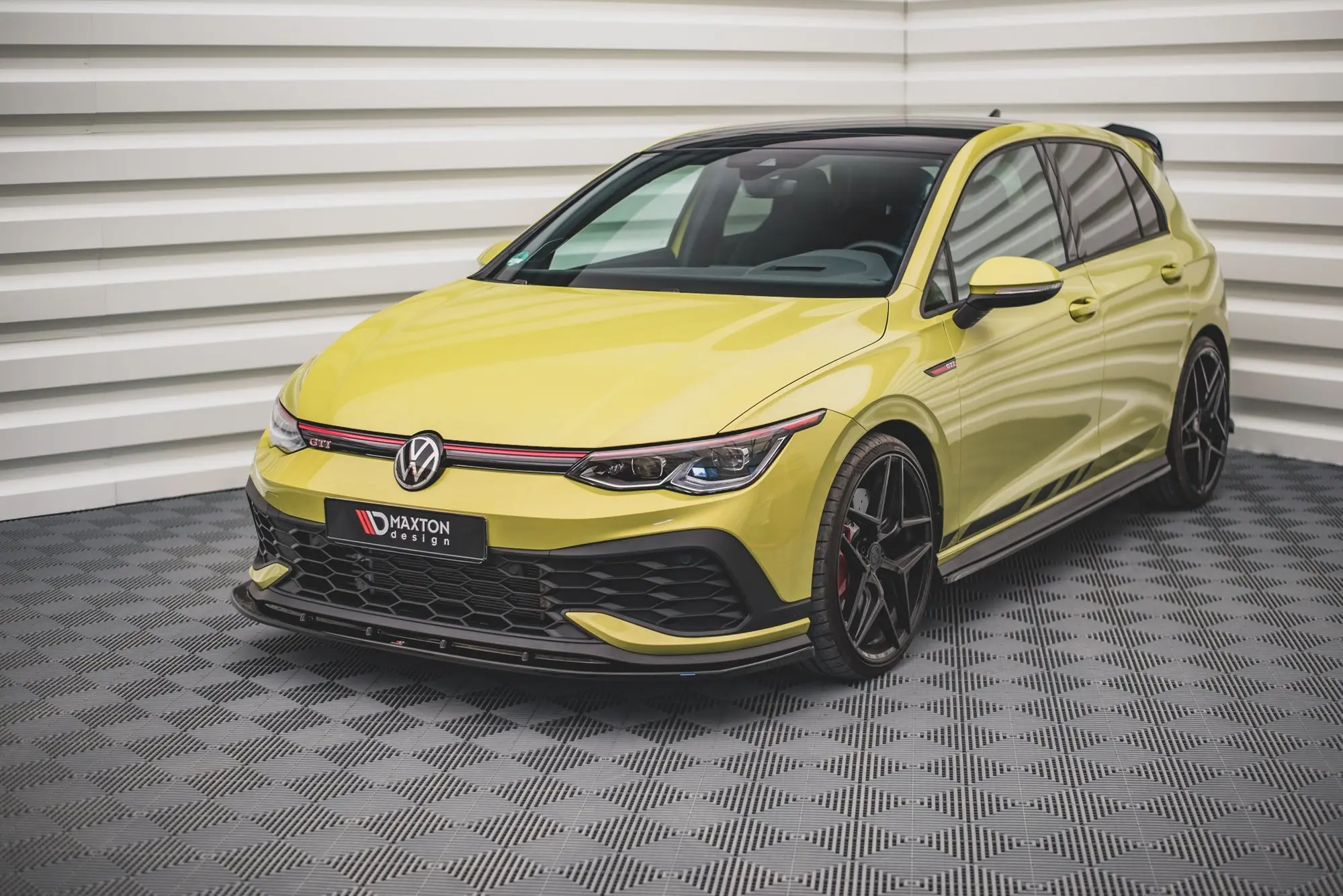 Frontspoiler VW Golf VIII GTI Clubsport 2020-> | V.4 Glossy Black Edition – bilde 4