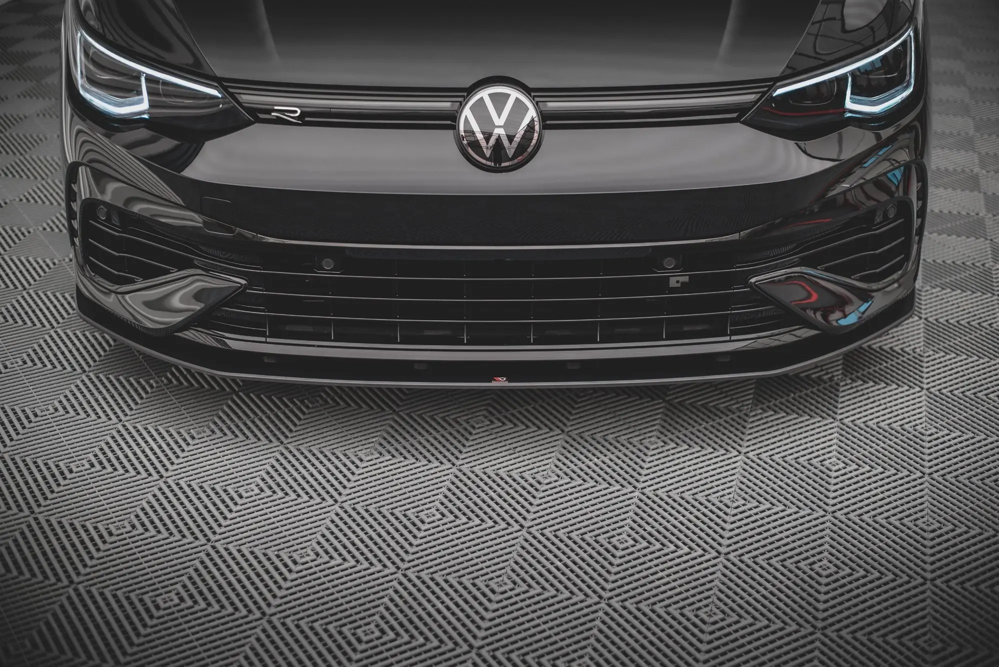 Frontspoiler VW Golf VIII R 2020-> | Street Pro Black Edition