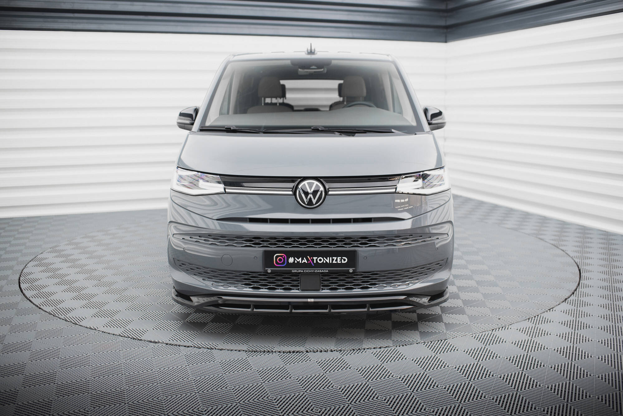 Frontspoiler VW Multivan T7 2021 -> | Sport Glossy Black Edition V1 – bilde 2