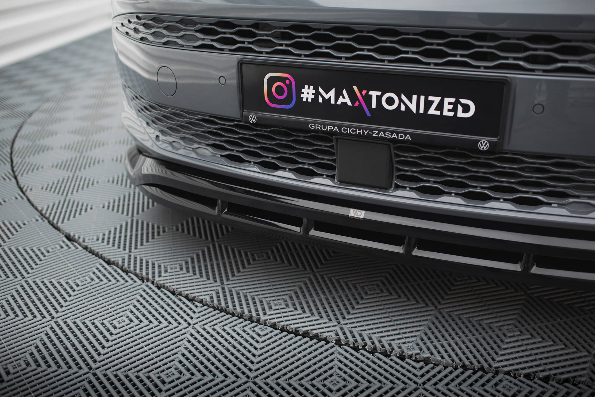 Frontspoiler VW Multivan T7 2021 -> | Sport Glossy Black Edition V1 – bilde 3