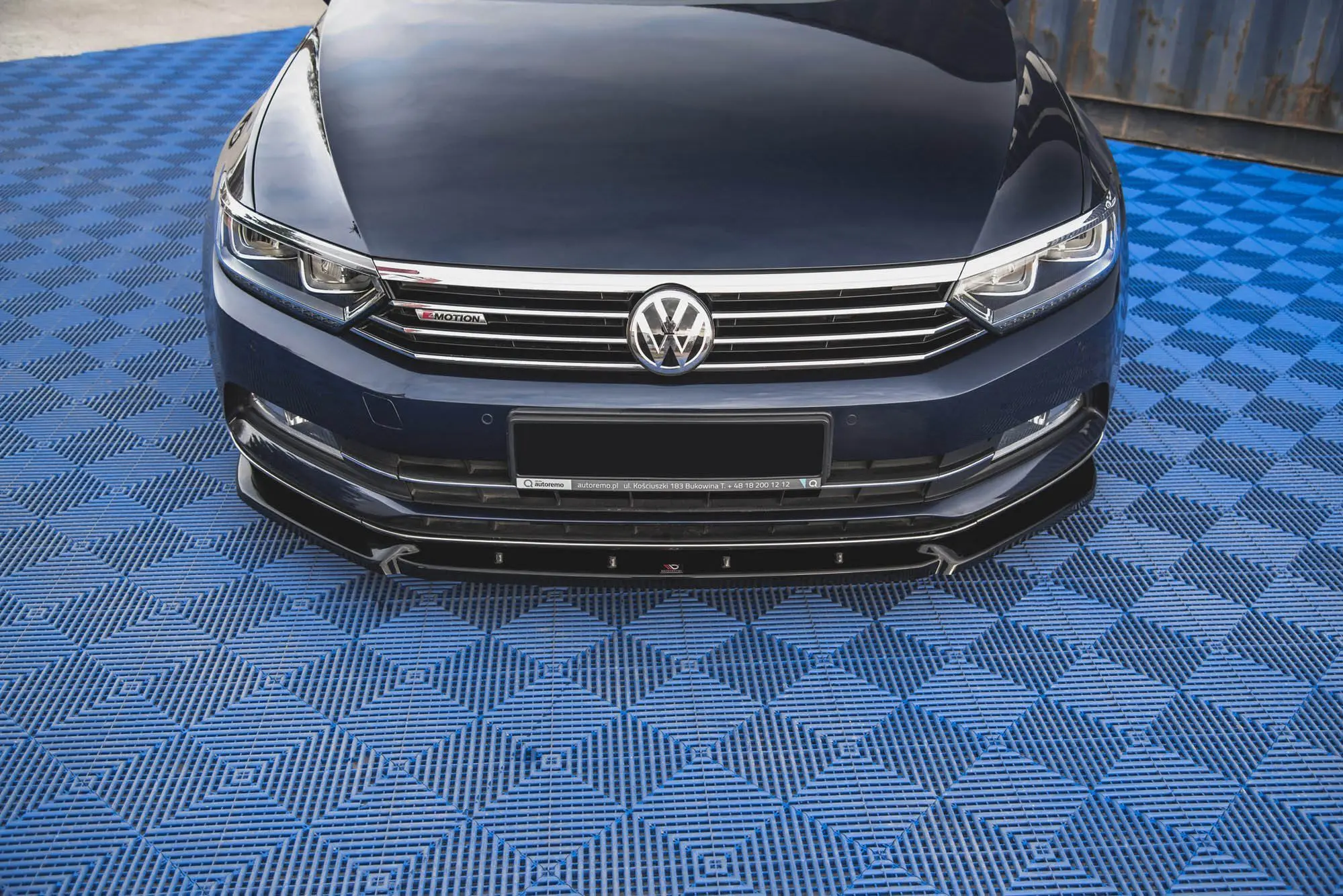 Frontspoiler VW Passat B8 2014 - 2019 | V.2 Glossy Black Edition – bilde 3
