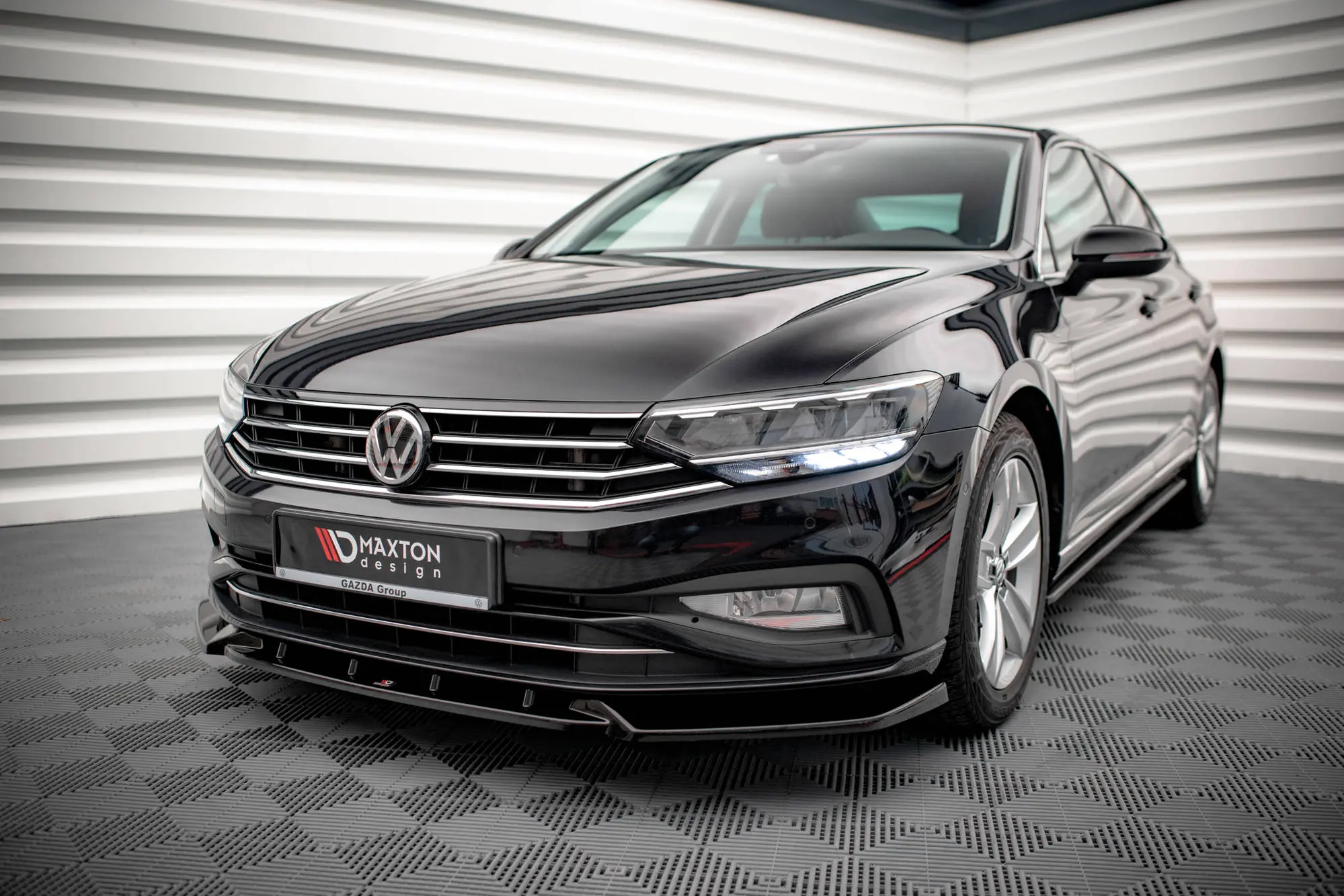 Frontspoiler VW Passat B8 Facelift 2019 - 2023 | V.2 Glossy Black ...