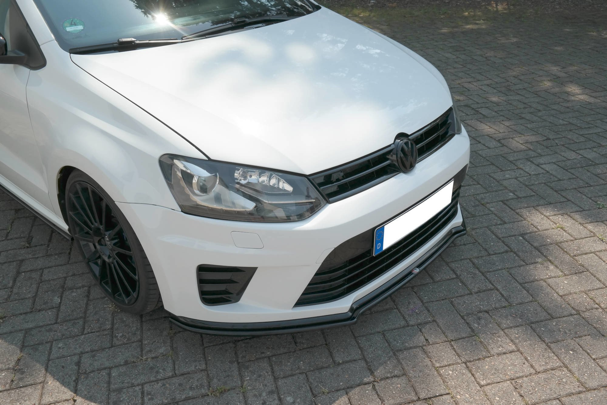 Frontspoiler VW Polo WRC V Facelift 2013 | Sport Glossy Black Edition – bilde 3