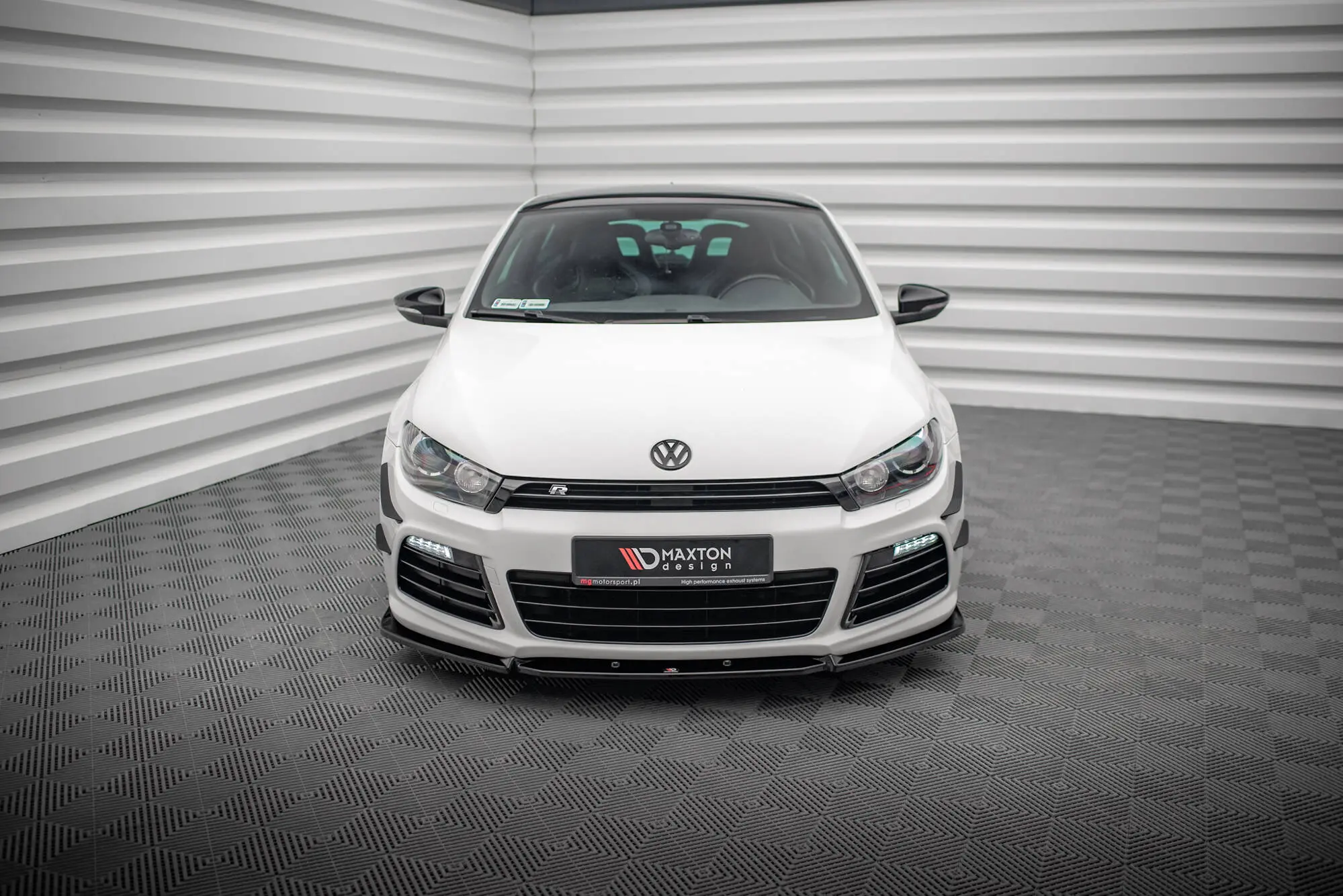 Frontspoiler VW Scirocco R mk3 2008 - 2014 | V.3 Glossy Black Edition – bilde 3