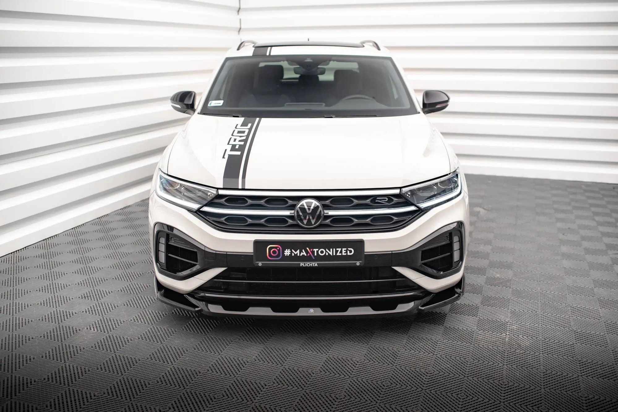 Frontspoiler VW T-Roc Facelift 2021 - 2025 | V.2 Glossy Black Edition – bilde 2
