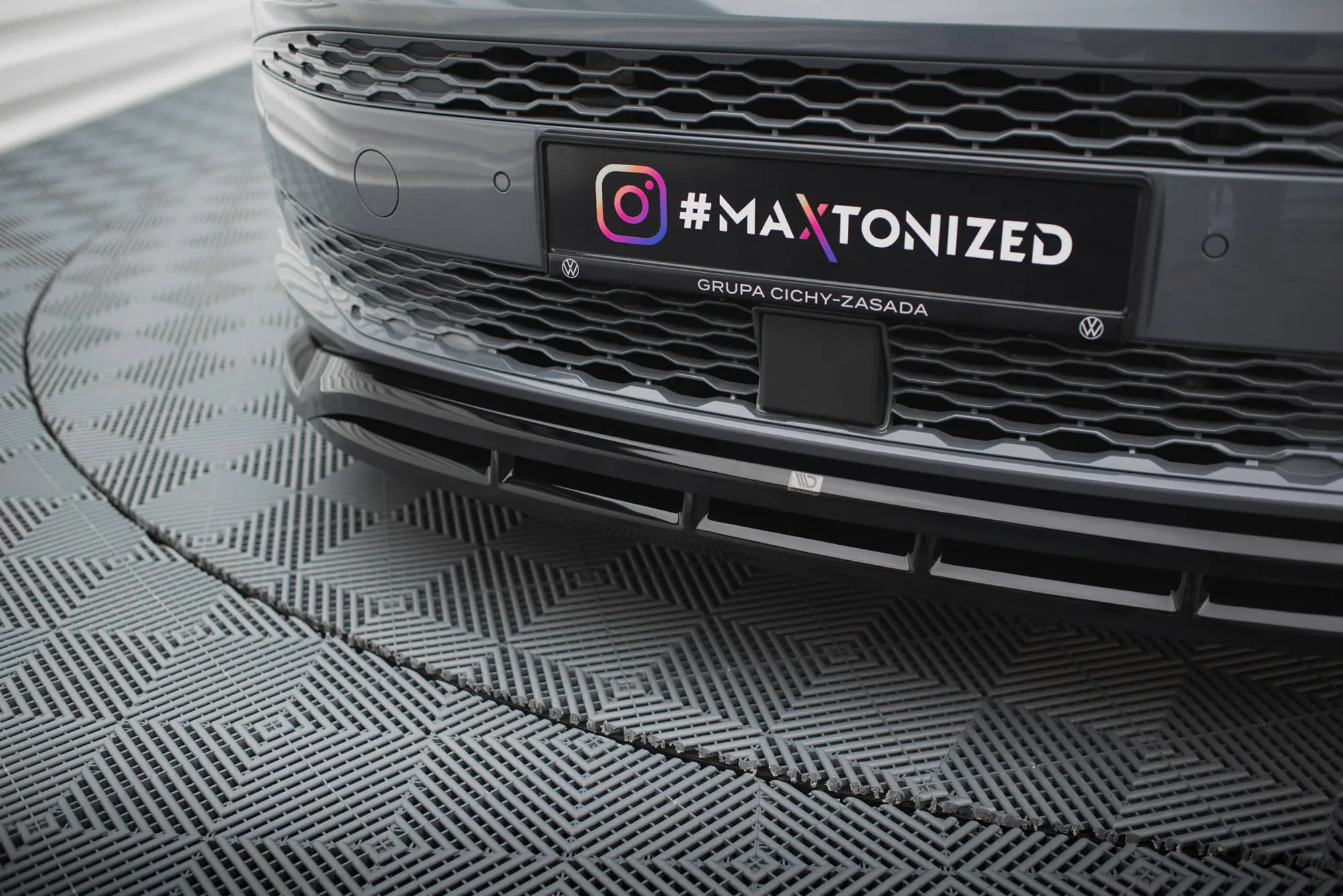 Frontspoiler VW T7 Multivan 2021 - > | V.1 Glossy Black Edition
