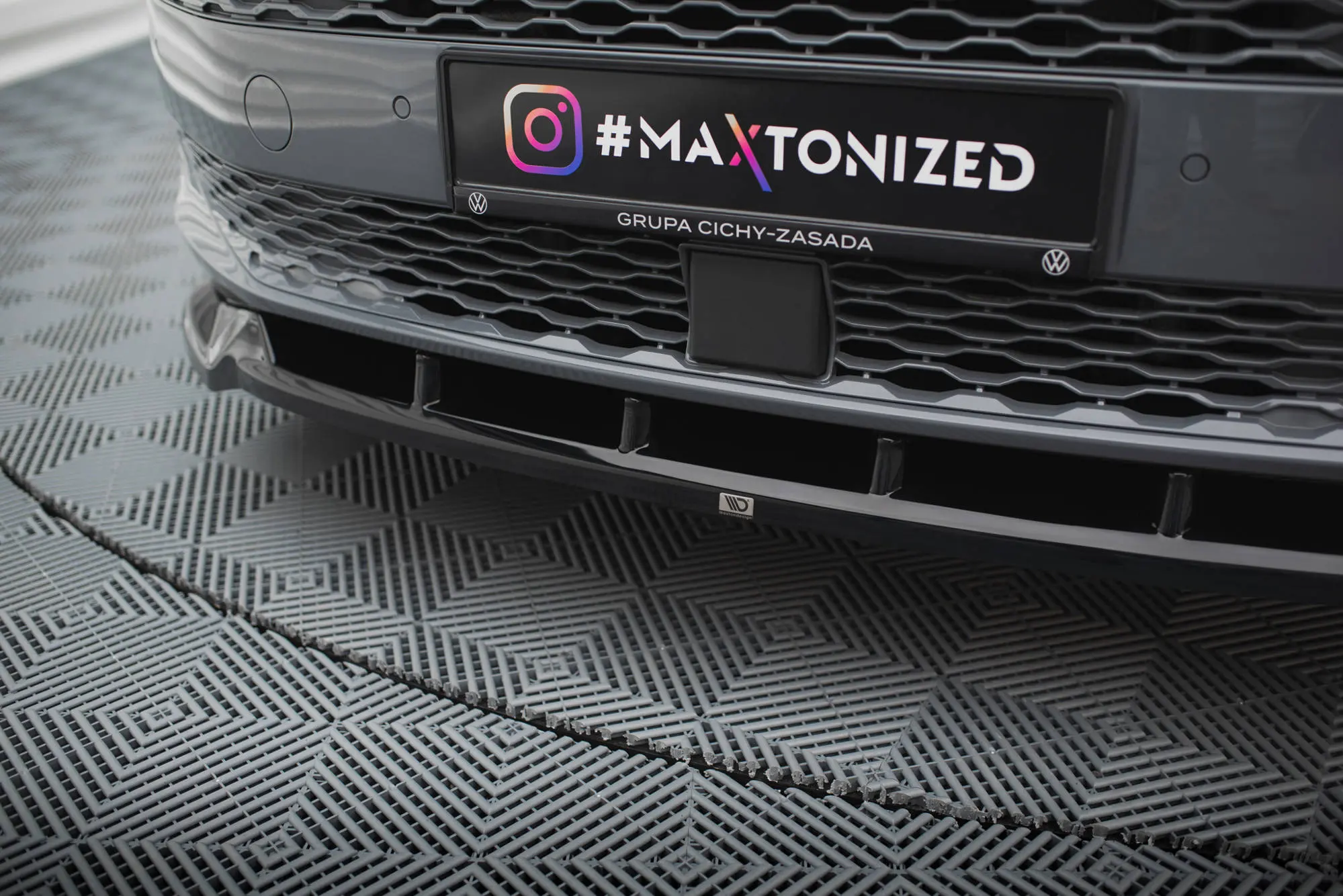Frontspoiler VW T7 Multivan 2021 - > | V.2 Glossy Black Edition
