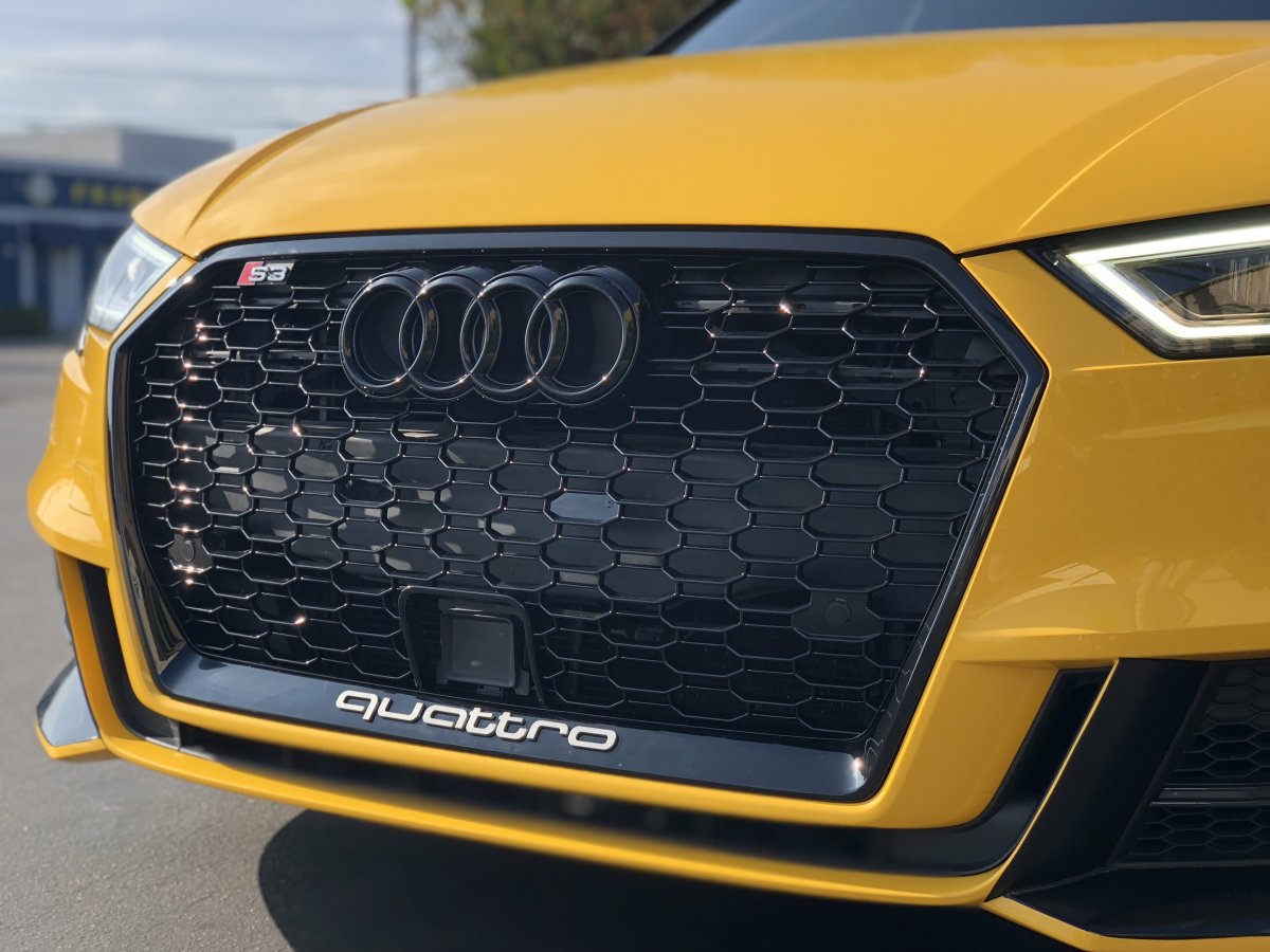 Grill Audi A3 8V Facelift 2016 - 2020 | SPORT  GLOSSY BLACK