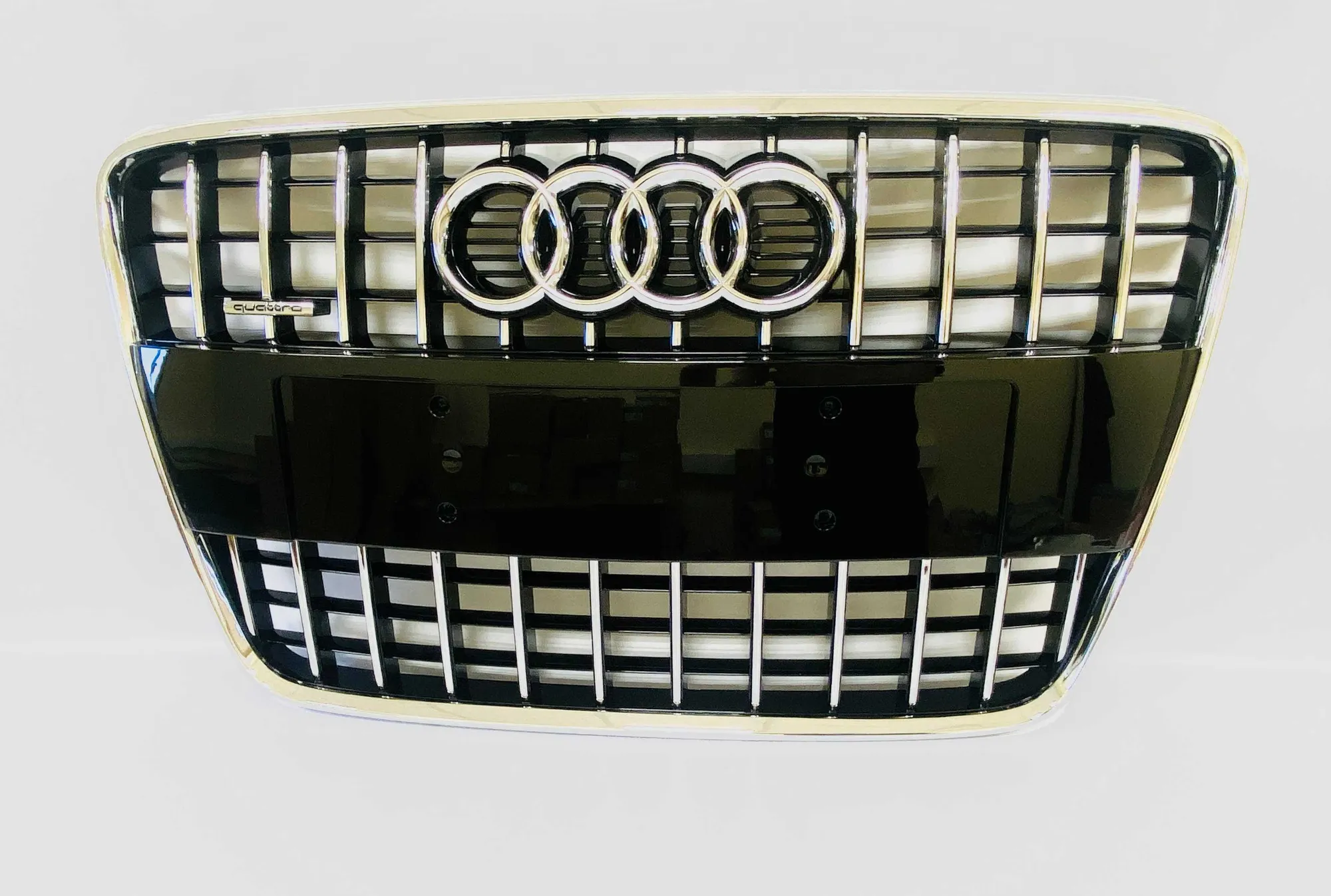 Grill Audi Q7 4L 2005 - 2015 │ med Chromeiist