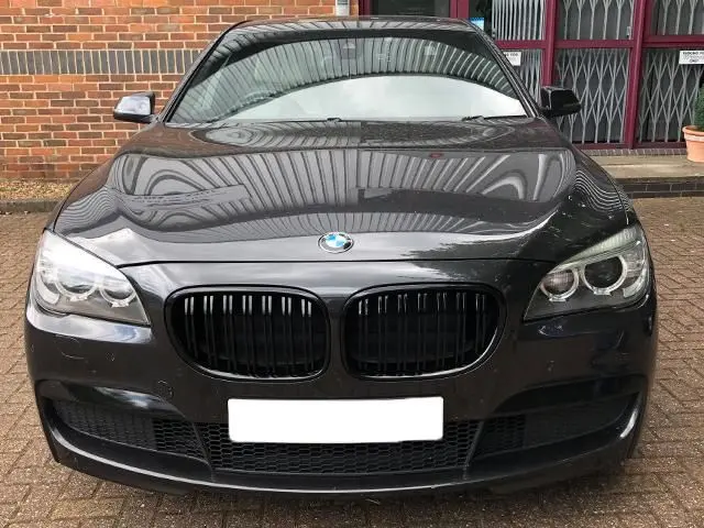 Grill BMW 7 (F01) 2009-2015 | GLOSSY BLACK DOUBLE BAR – bilde 5