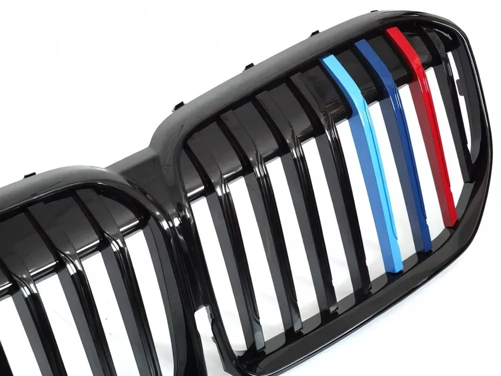 Grill BMW 7 (G11 / G12) Facelift 2019 - 2022 │ Sportsgrill M Performance-stil - svart høyglans tri-colour double bar – bilde 4