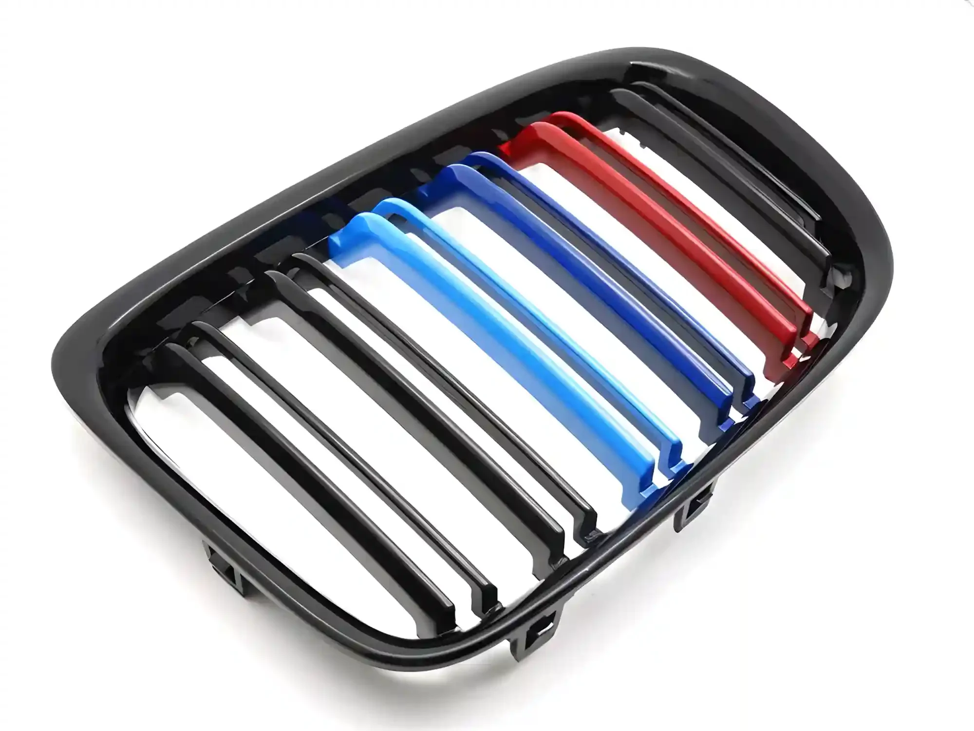 Grill BMW X1 (E84) 2009 - 2015 │ Sportsgrill M Performance-stil - svart høyglans tri-colour double bar – bilde 3