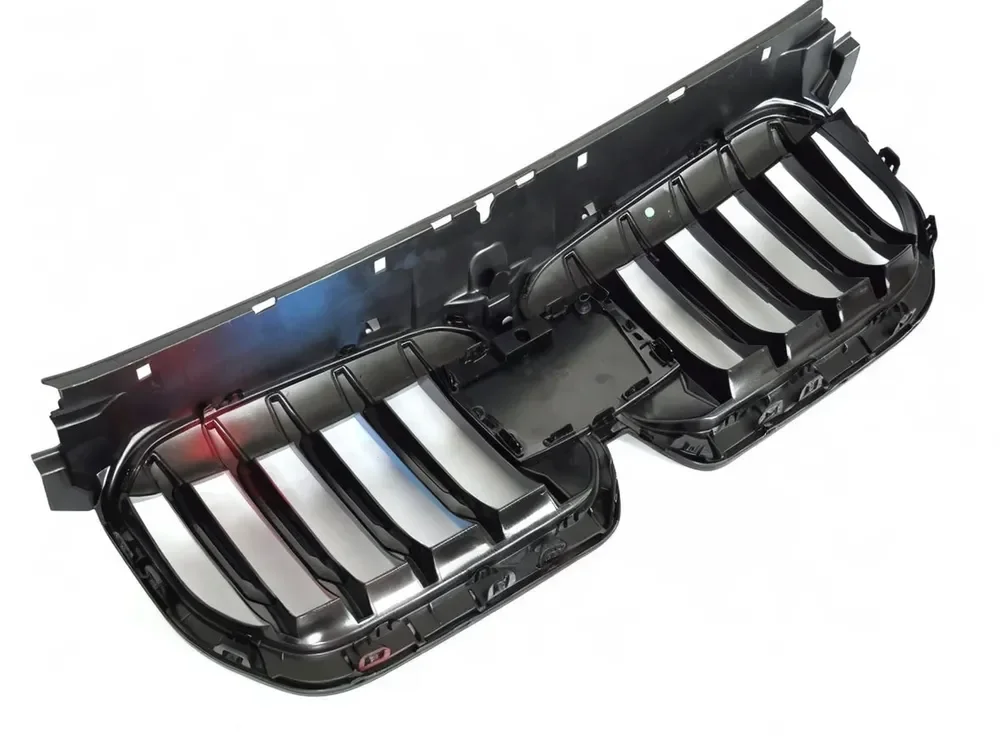 Grill BMW X1 (U11) 2022 → │ Sportsgrill M Performance-stil - svart høyglans tri-colour double bar – bilde 4