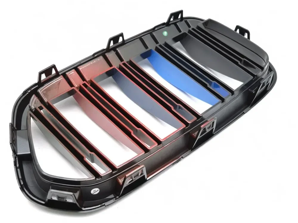 Grill BMW X2 (F39) 2018–2023 │ Sportsgrill M Performance-stil - svart høyglans tri-colour double bar – bilde 4