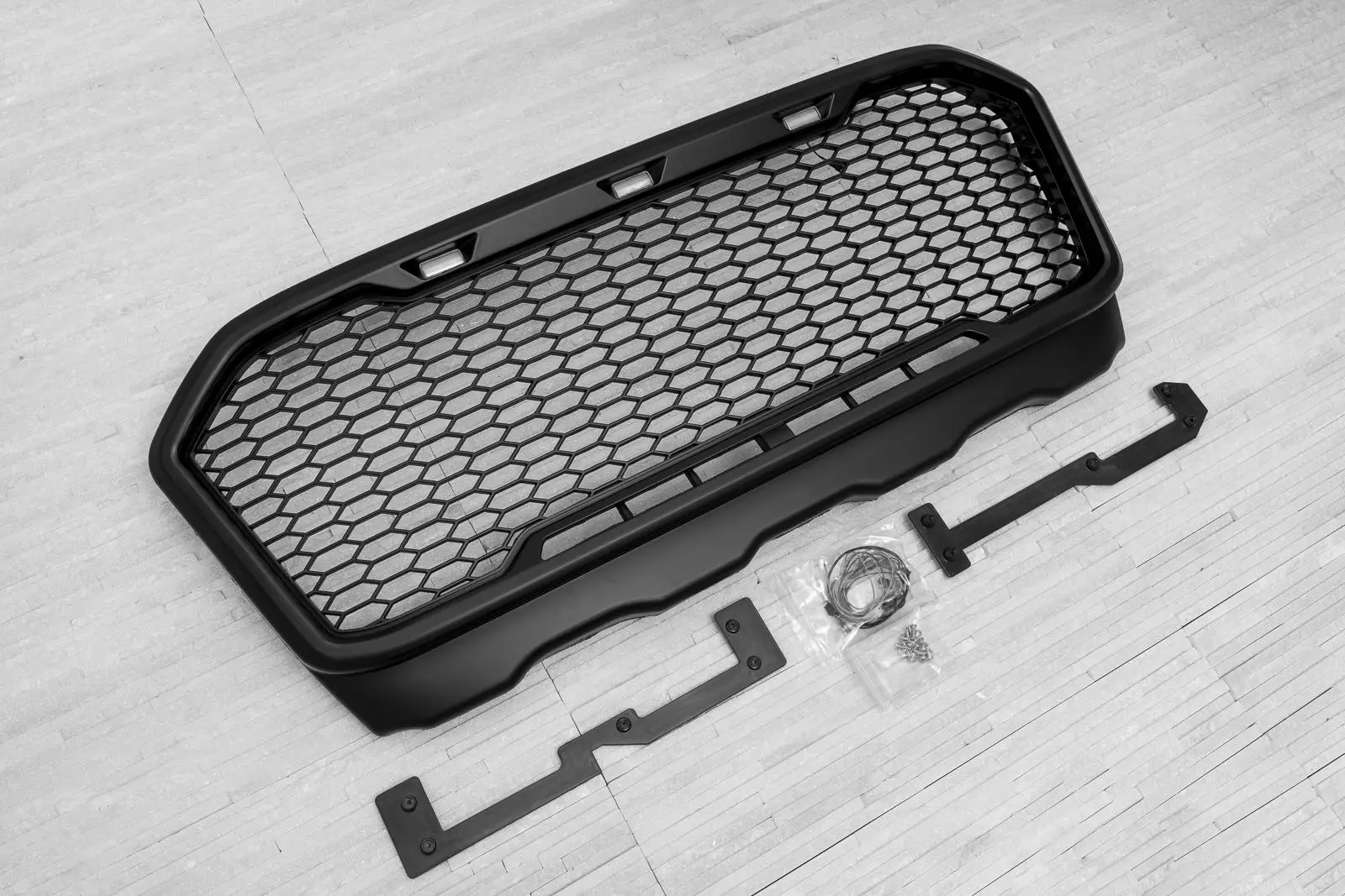 Grill Ford Ranger 2016 - 2019 │ Titanium Black Edition med LED Image 4
