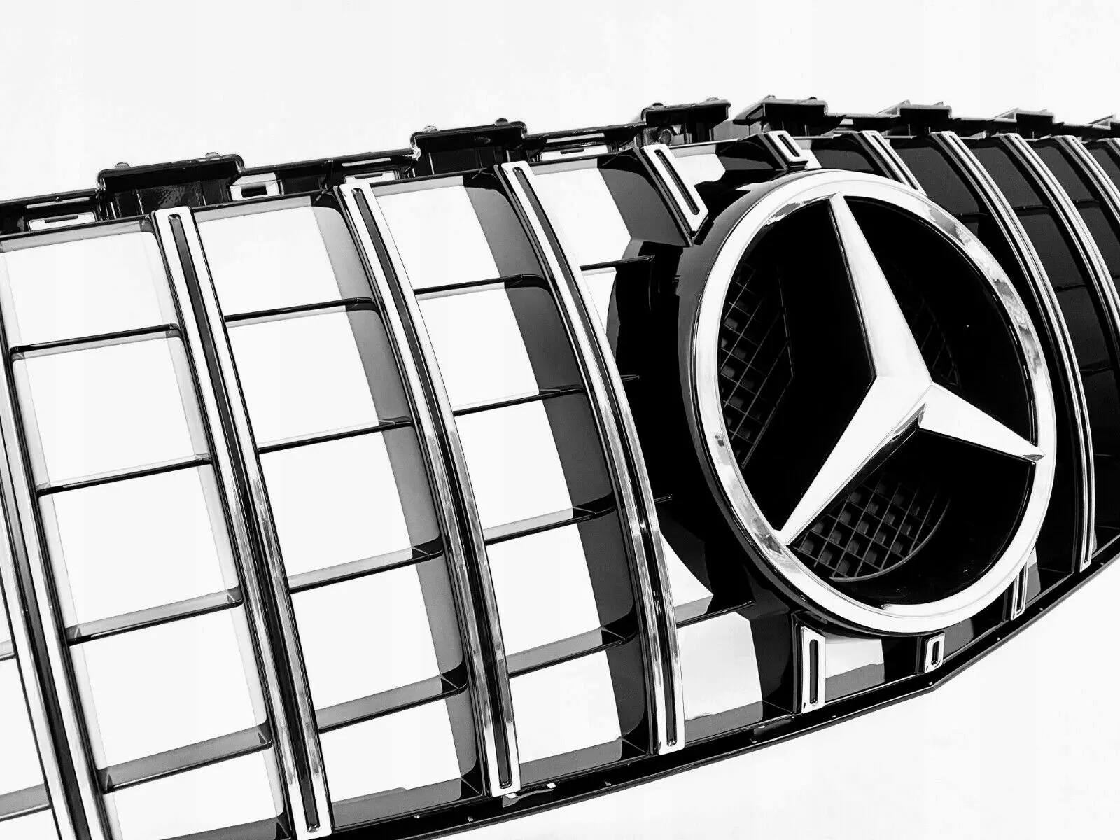 Grill Mercedes-Benz A (W176) 2016 - 2018 │ A45 AMG GT Panamericana Image 2