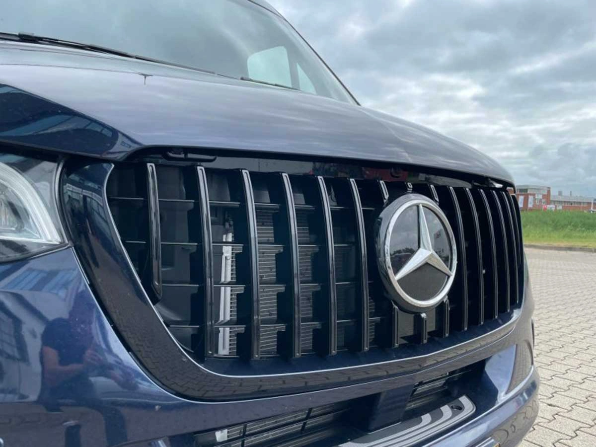 Grill Mercedes-Benz Sprinter III (W907 / W910) 2018 - 2022 | AMG Panamericana Glossy Black Edition – bilde 2