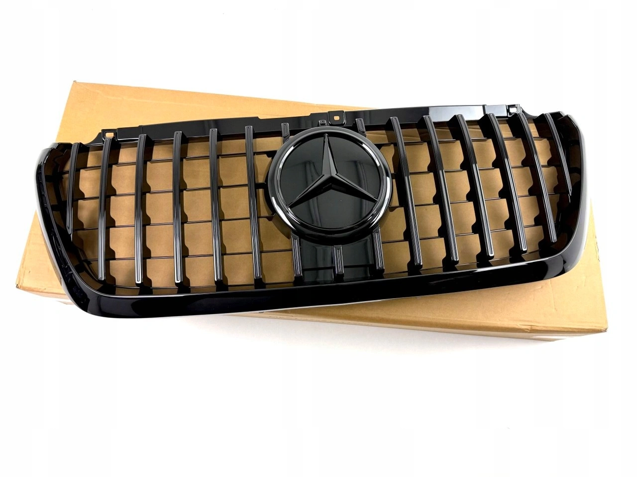 Grill Mercedes-Benz Sprinter III (W907 / W910) 2018 - 2022 | AMG Panamericana Glossy Black Edition – bilde 5