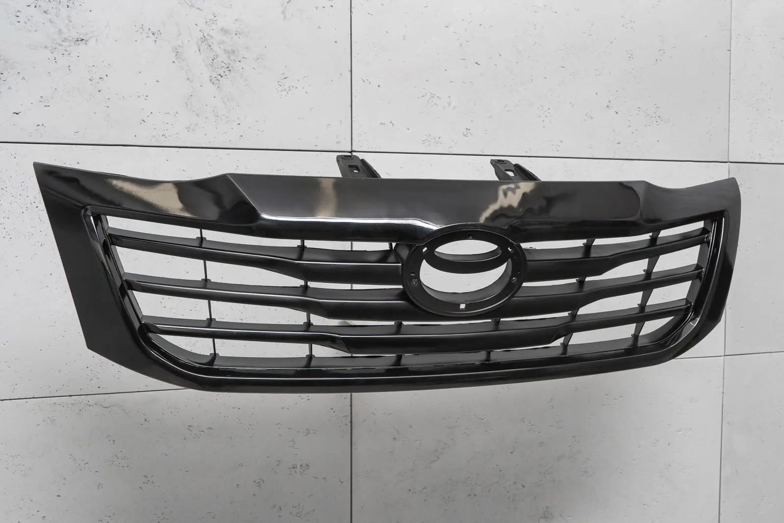 Grill Toyota Hilux VII Facelift 2011 - 2015 Image 5