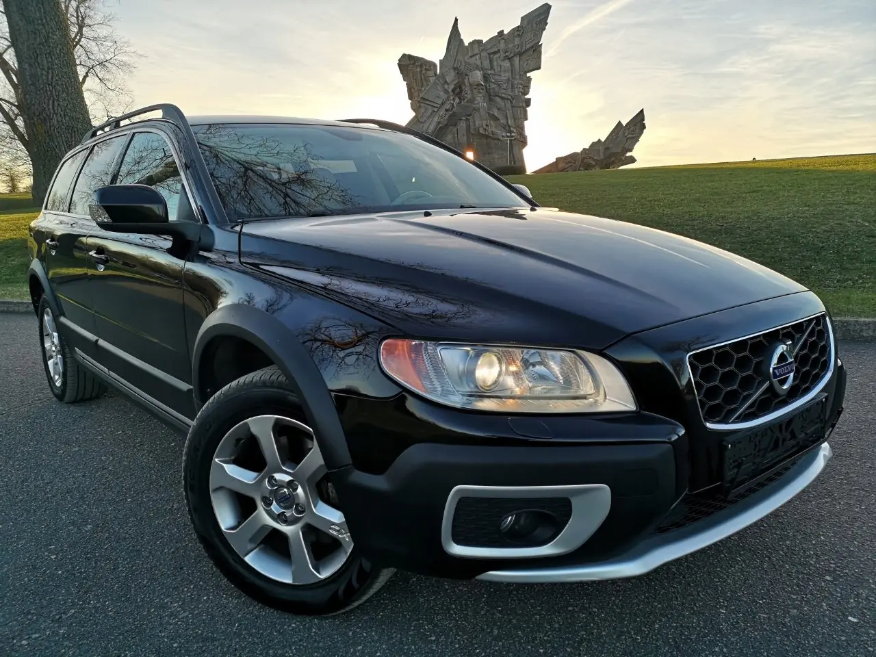 Grill Volvo XC70 II 2007 - 2013 Image 6